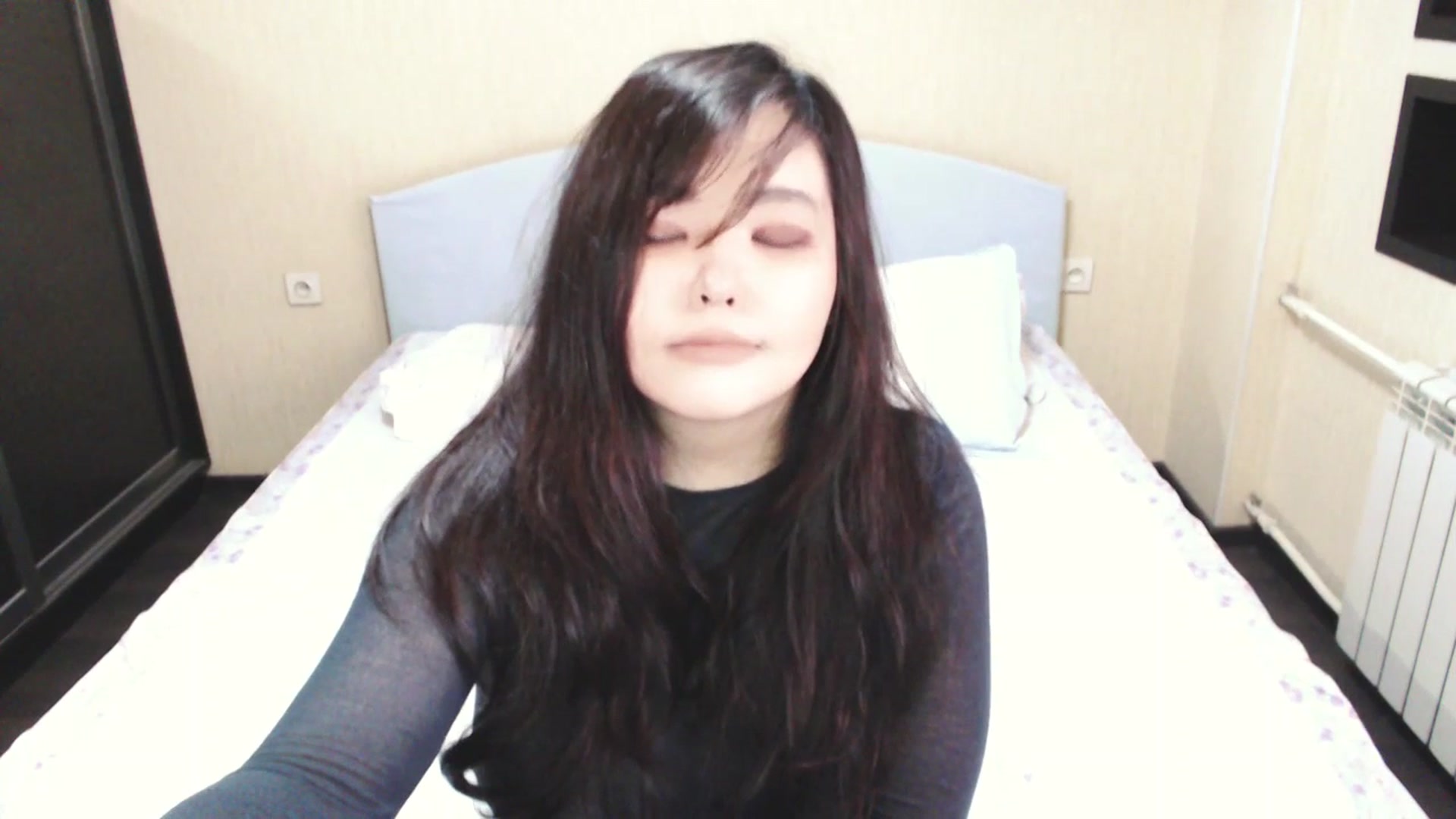 Gallery image thumbnail from AmaiSan's myfreecams stream on, 03/24/2025, 08:14 image 6 of 20