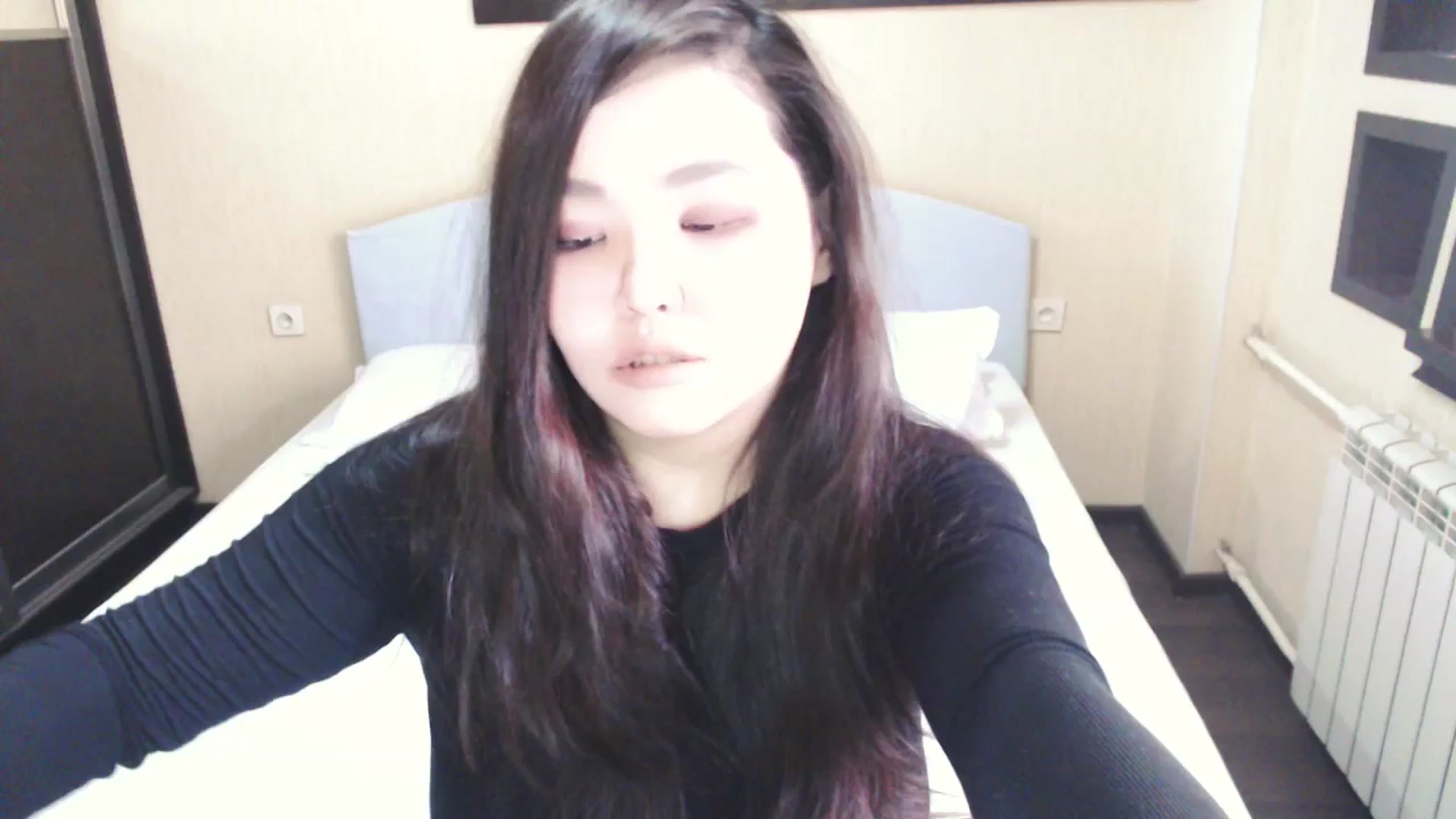 Gallery image thumbnail from AmaiSan's myfreecams stream on, 04/04/2025, 07:20 image 3 of 20