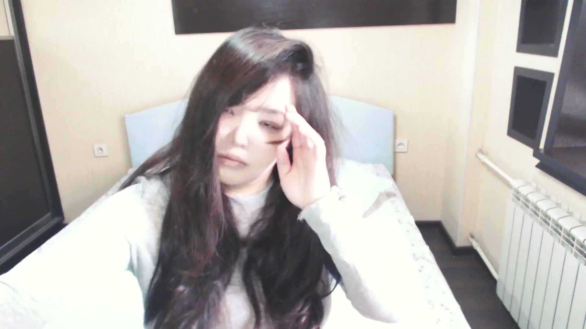 Gallery image thumbnail from AmaiSan's myfreecams stream on, 04/07/2025, 05:22 image 17 of 20