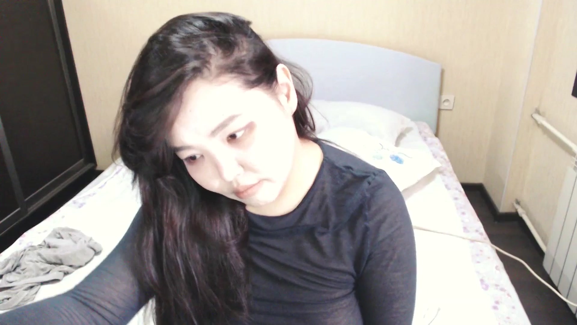 Gallery image thumbnail from AmaiSan's myfreecams stream on, 04/10/2025, 07:46 image 17 of 20