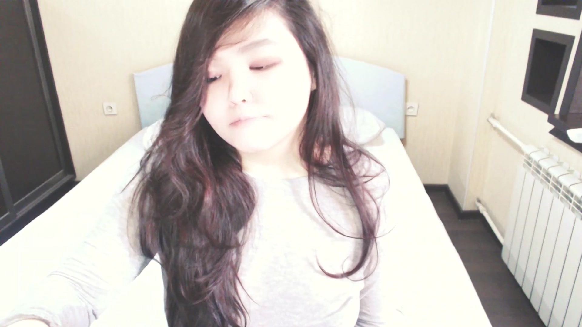 Gallery image thumbnail from AmaiSan's myfreecams stream on, 04/18/2025, 06:41 image 4 of 20