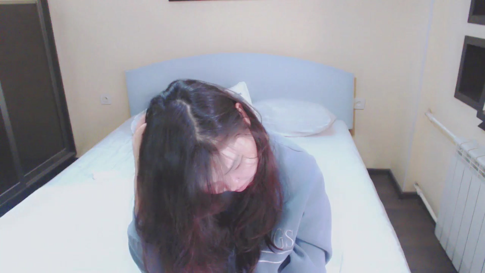 Gallery image thumbnail from AmaiSan's myfreecams stream on, 04/18/2025, 07:22 image 8 of 20