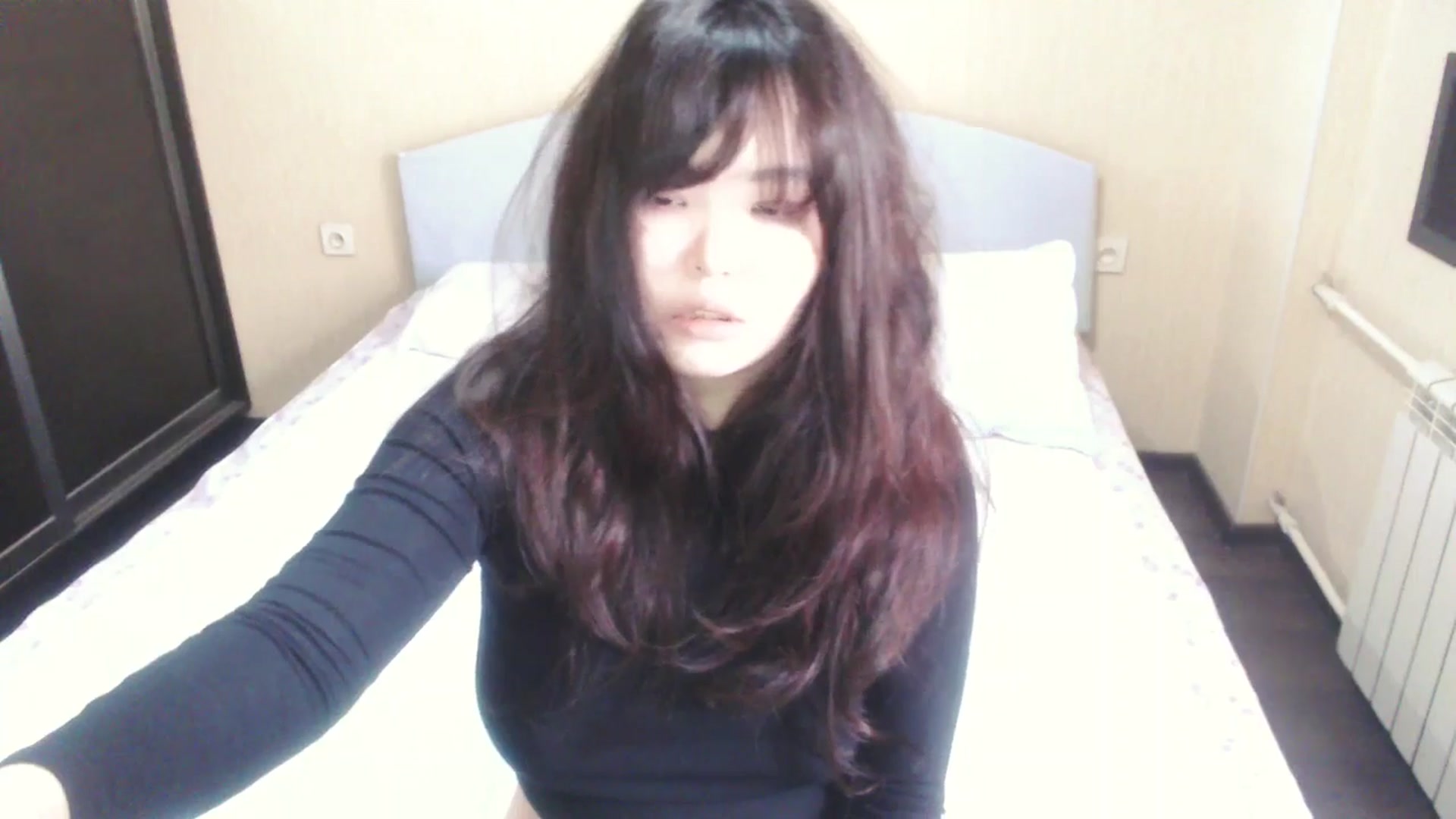 Gallery image thumbnail from AmaiSan's myfreecams stream on, 04/28/2025, 05:20 image 11 of 20