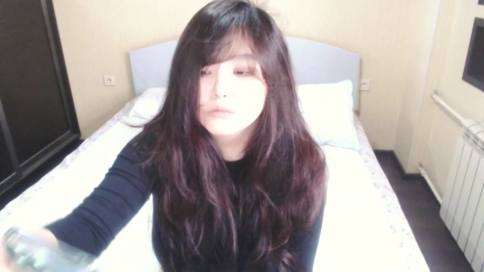 Gallery image thumbnail from AmaiSan's myfreecams stream on, 04/28/2025, 06:50 image 1 of 20