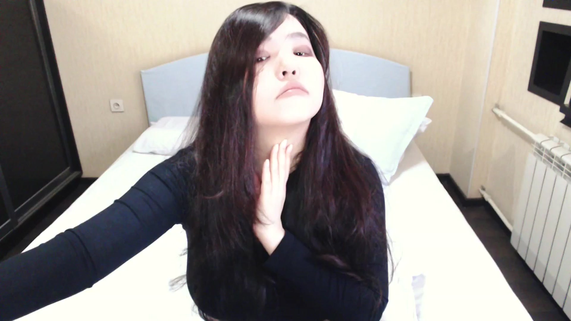 Gallery image thumbnail from AmaiSan's myfreecams stream on, 05/06/2025, 08:41 image 1 of 20