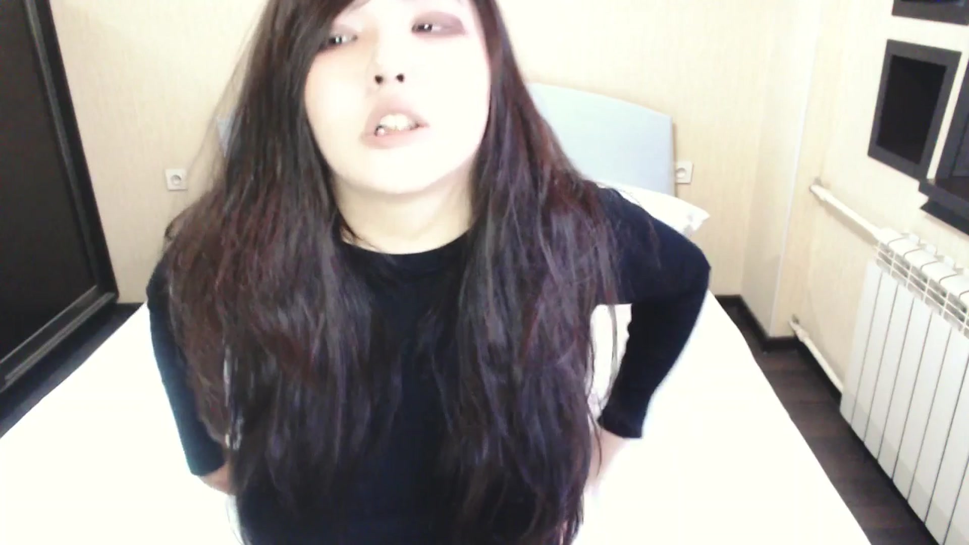 Gallery image thumbnail from AmaiSan's myfreecams stream on, 05/06/2025, 08:41 image 9 of 20