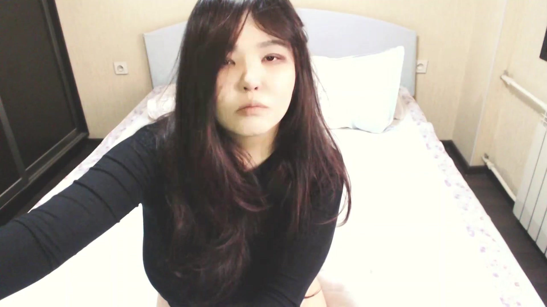Gallery image thumbnail from AmaiSan's myfreecams stream on, 05/14/2025, 05:38 image 17 of 20