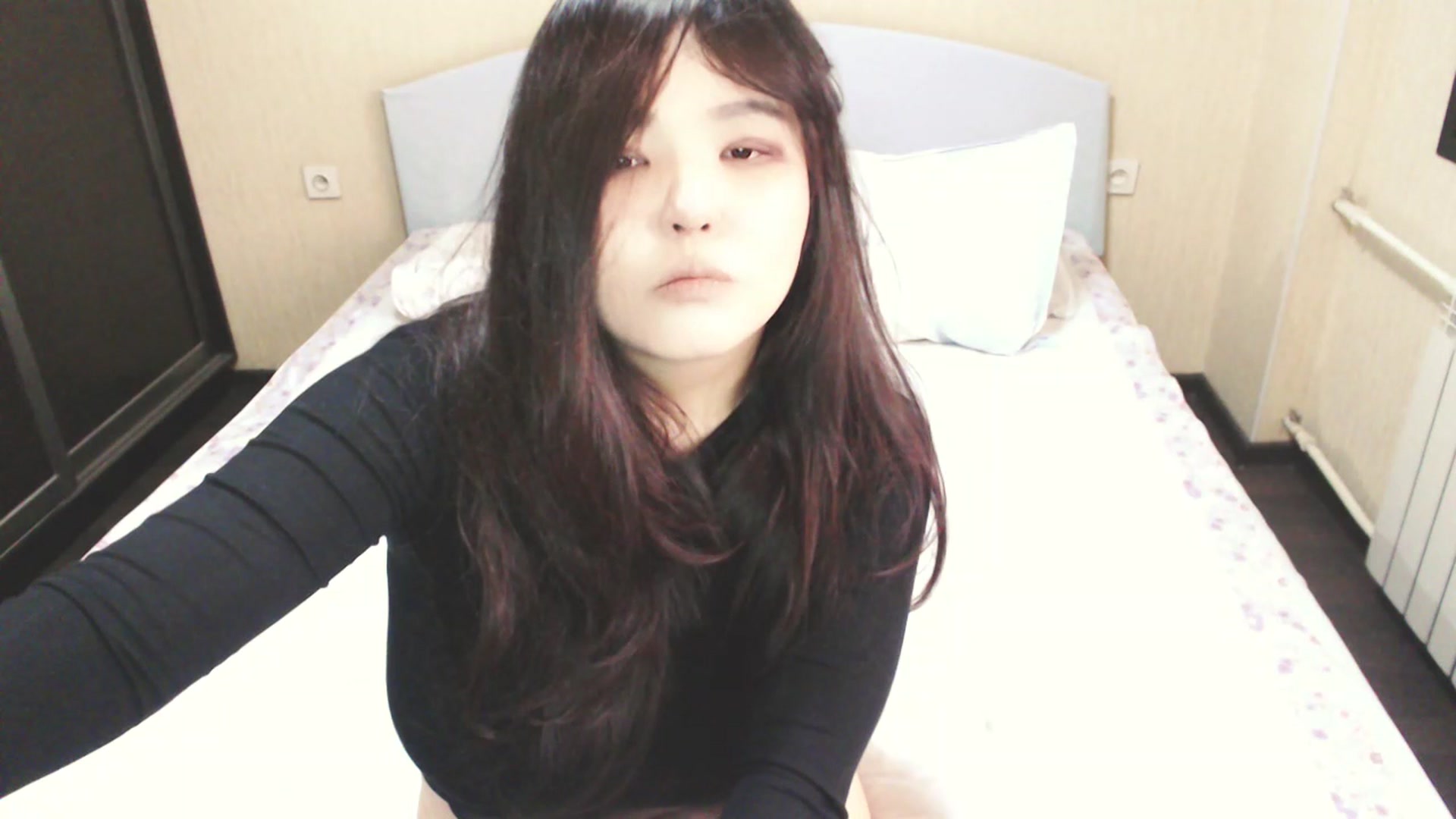 Gallery image thumbnail from AmaiSan's myfreecams stream on, 05/14/2025, 05:38 image 16 of 20