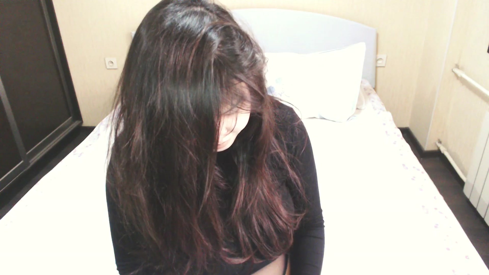 Gallery image thumbnail from AmaiSan's myfreecams stream on, 05/14/2025, 05:38 image 10 of 20