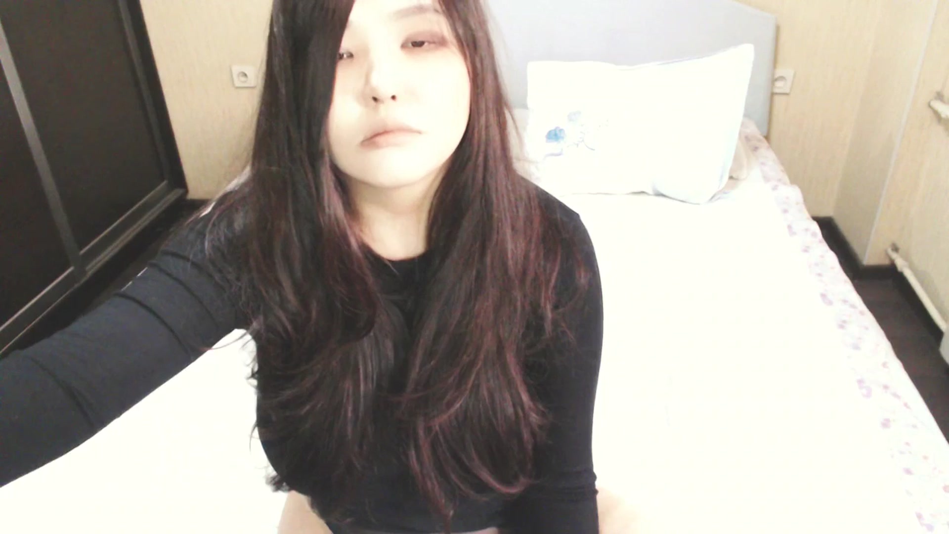 Gallery image thumbnail from AmaiSan's myfreecams stream on, 05/14/2025, 06:47 image 10 of 20