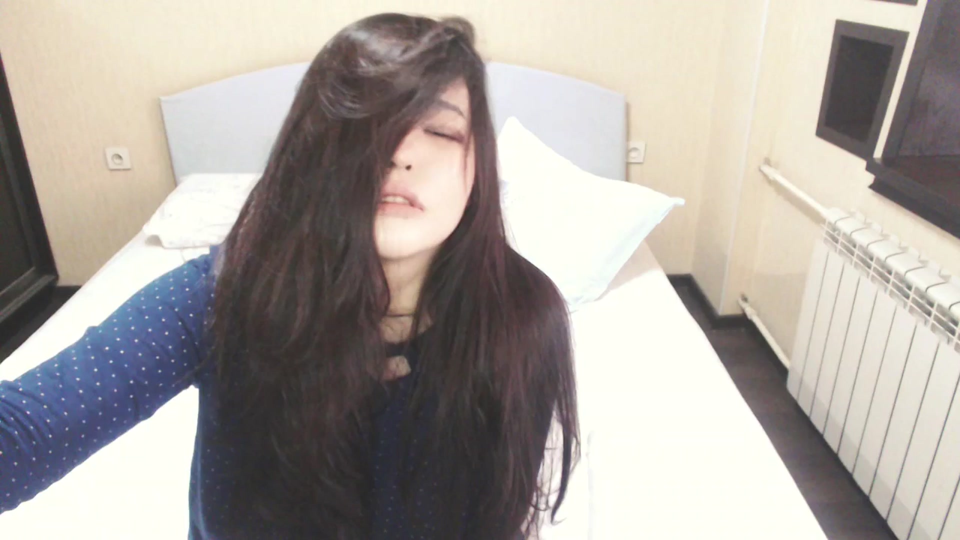 Gallery image thumbnail from AmaiSan's myfreecams stream on, 05/16/2025, 06:34 image 6 of 20