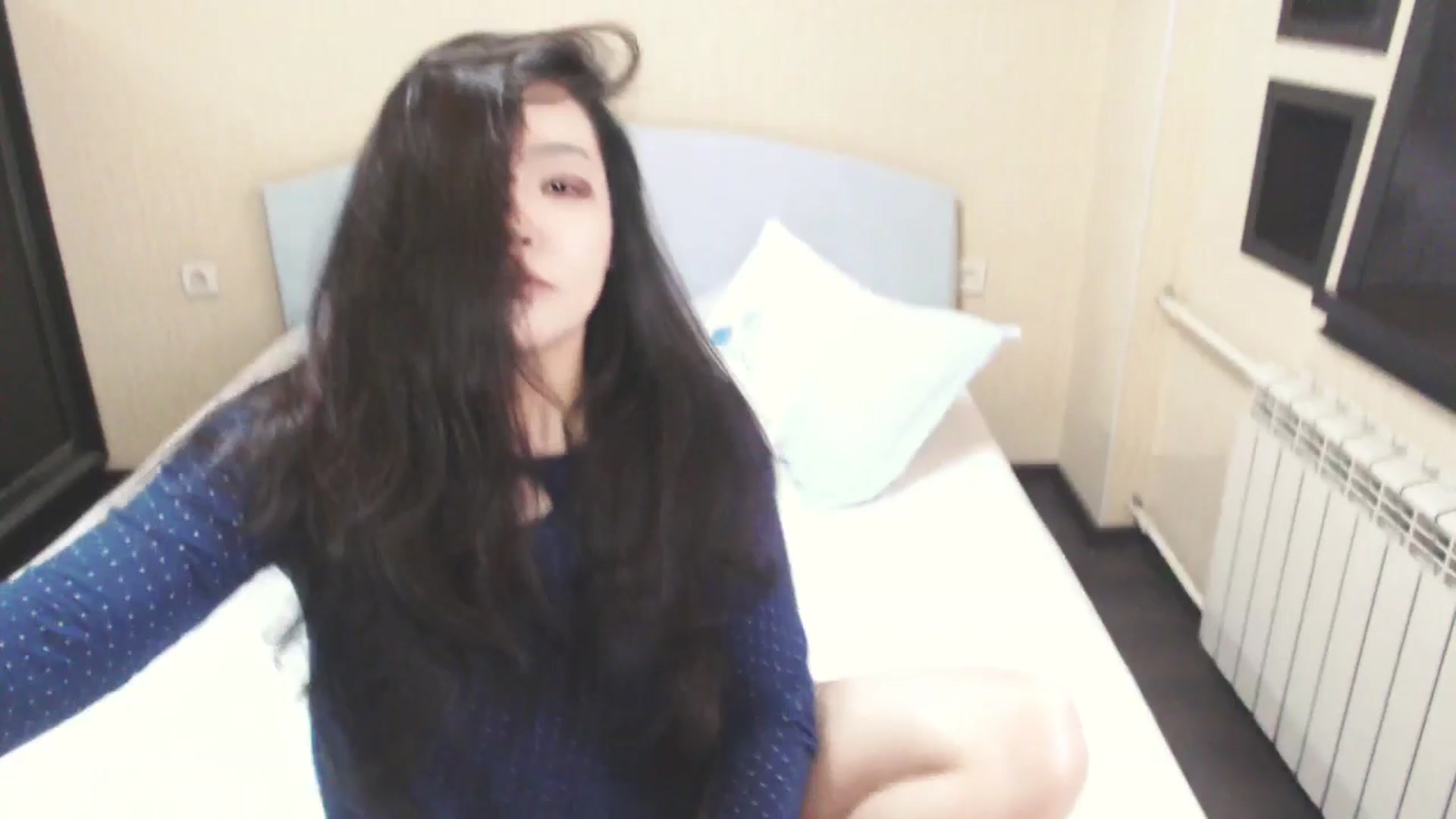 Gallery image thumbnail from AmaiSan's myfreecams stream on, 05/17/2025, 07:01 image 2 of 20