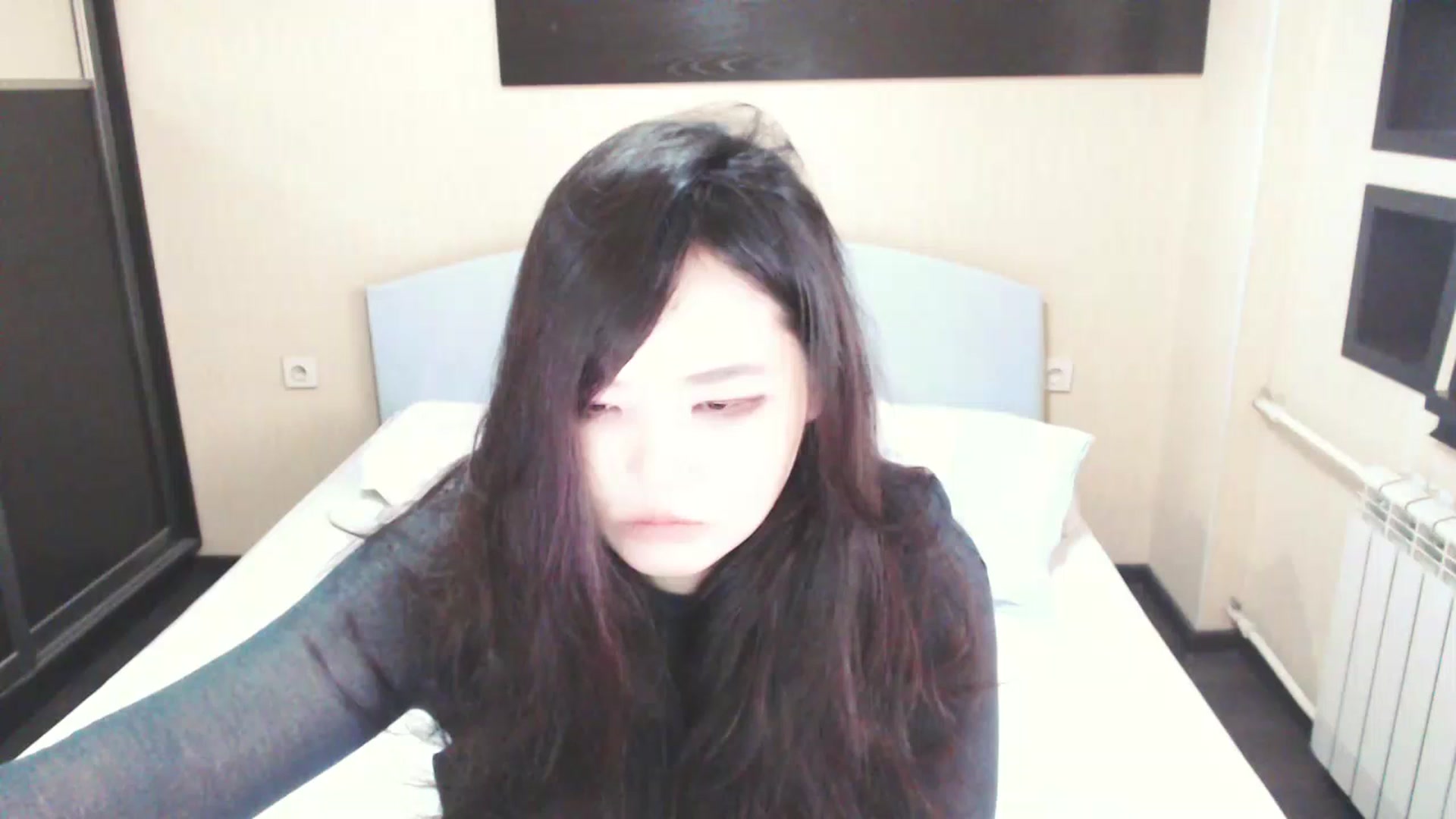 Gallery image thumbnail from AmaiSan's myfreecams stream on, 05/19/2025, 05:30 image 16 of 20