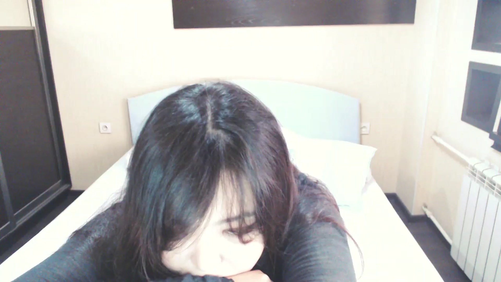 Gallery image thumbnail from AmaiSan's myfreecams stream on, 05/19/2025, 05:30 image 6 of 20