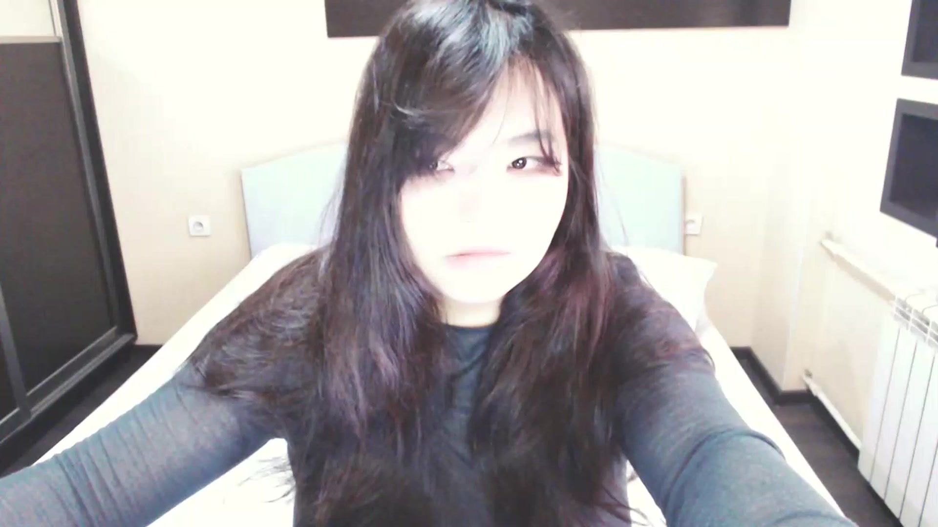 Gallery image thumbnail from AmaiSan's myfreecams stream on, 05/19/2025, 05:30 image 1 of 20