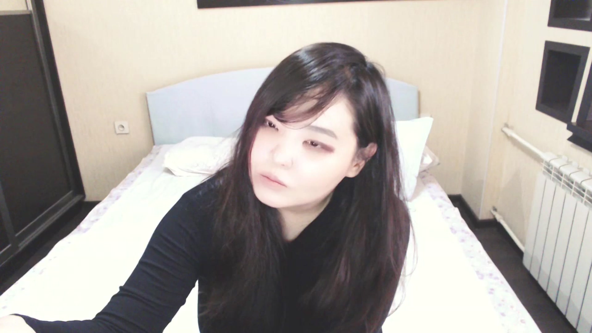 Gallery image thumbnail from AmaiSan's myfreecams stream on, 05/26/2025, 06:21 image 18 of 20