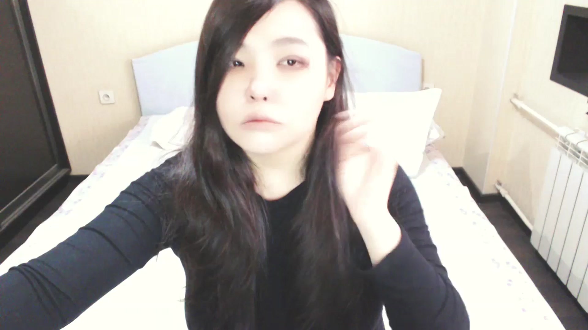 Gallery image thumbnail from AmaiSan's myfreecams stream on, 05/26/2025, 06:32 image 17 of 20