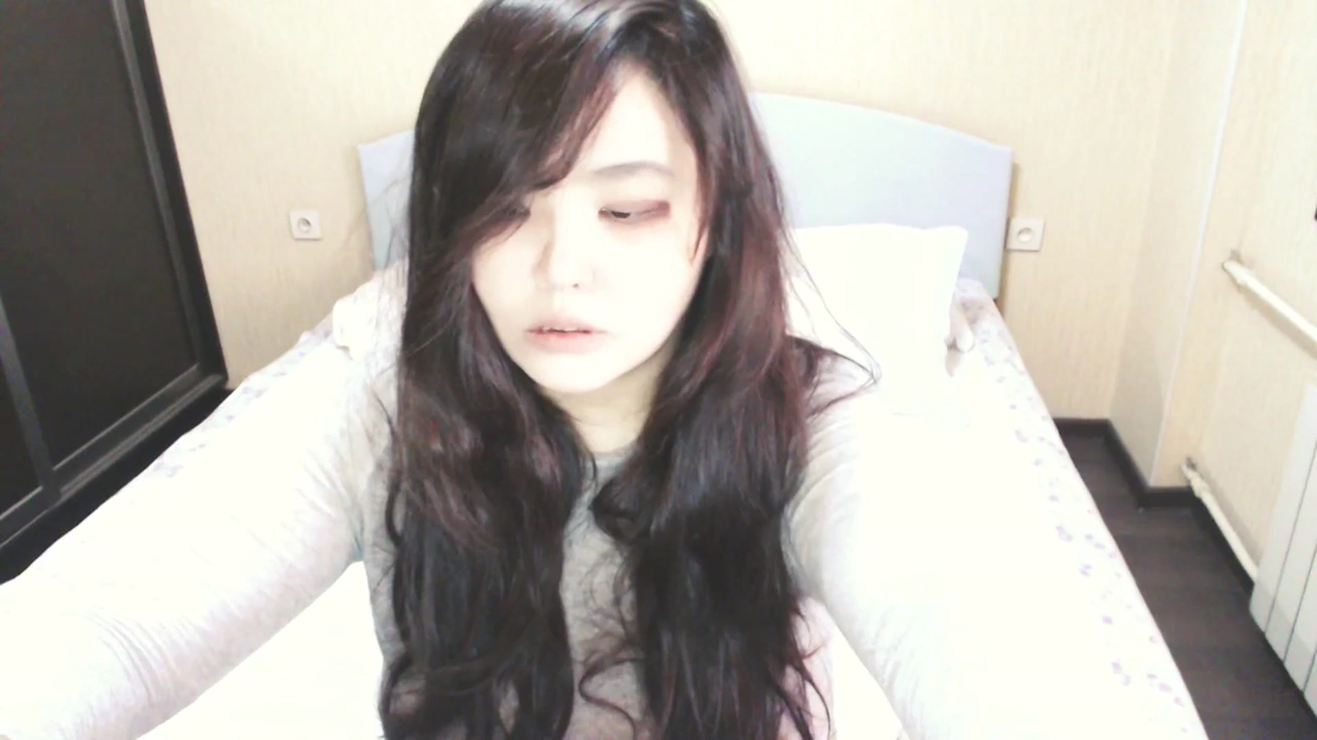 Gallery image thumbnail from AmaiSan's myfreecams stream on, 06/03/2025, 07:13 image 10 of 20
