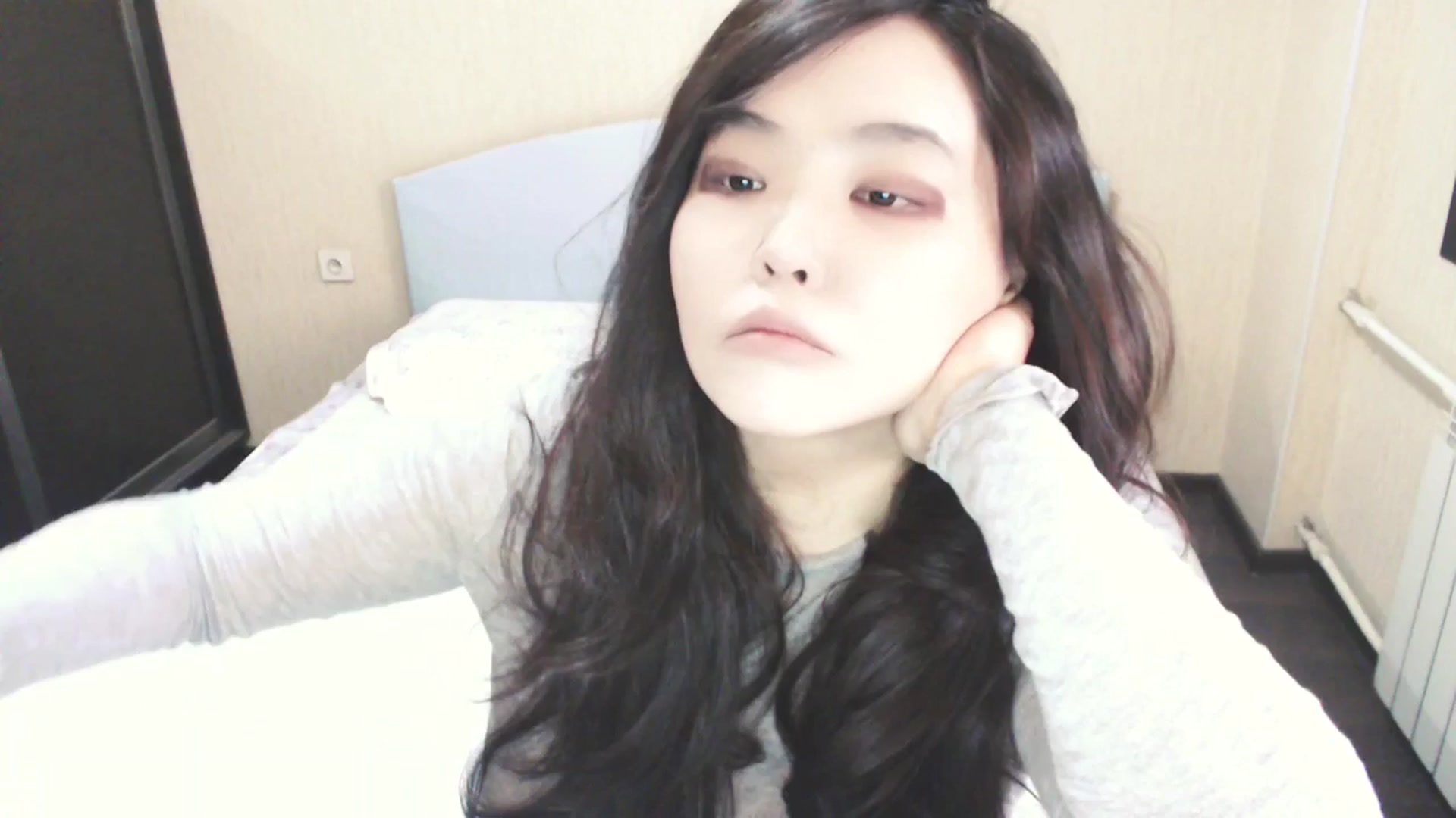 Gallery image thumbnail from AmaiSan's myfreecams stream on, 06/03/2025, 07:13 image 8 of 20