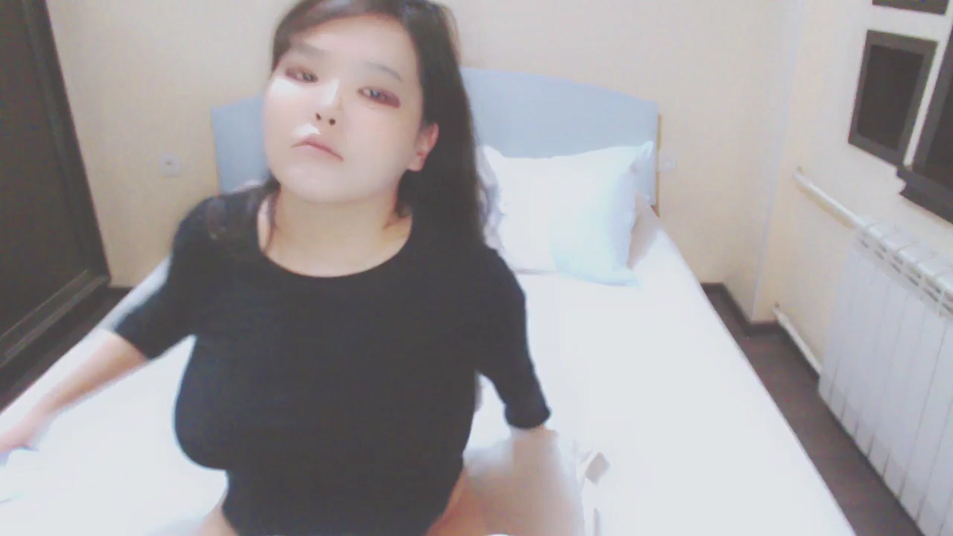 Gallery image thumbnail from AmaiSan's myfreecams stream on, 07/13/2025, 17:20 image 5 of 20