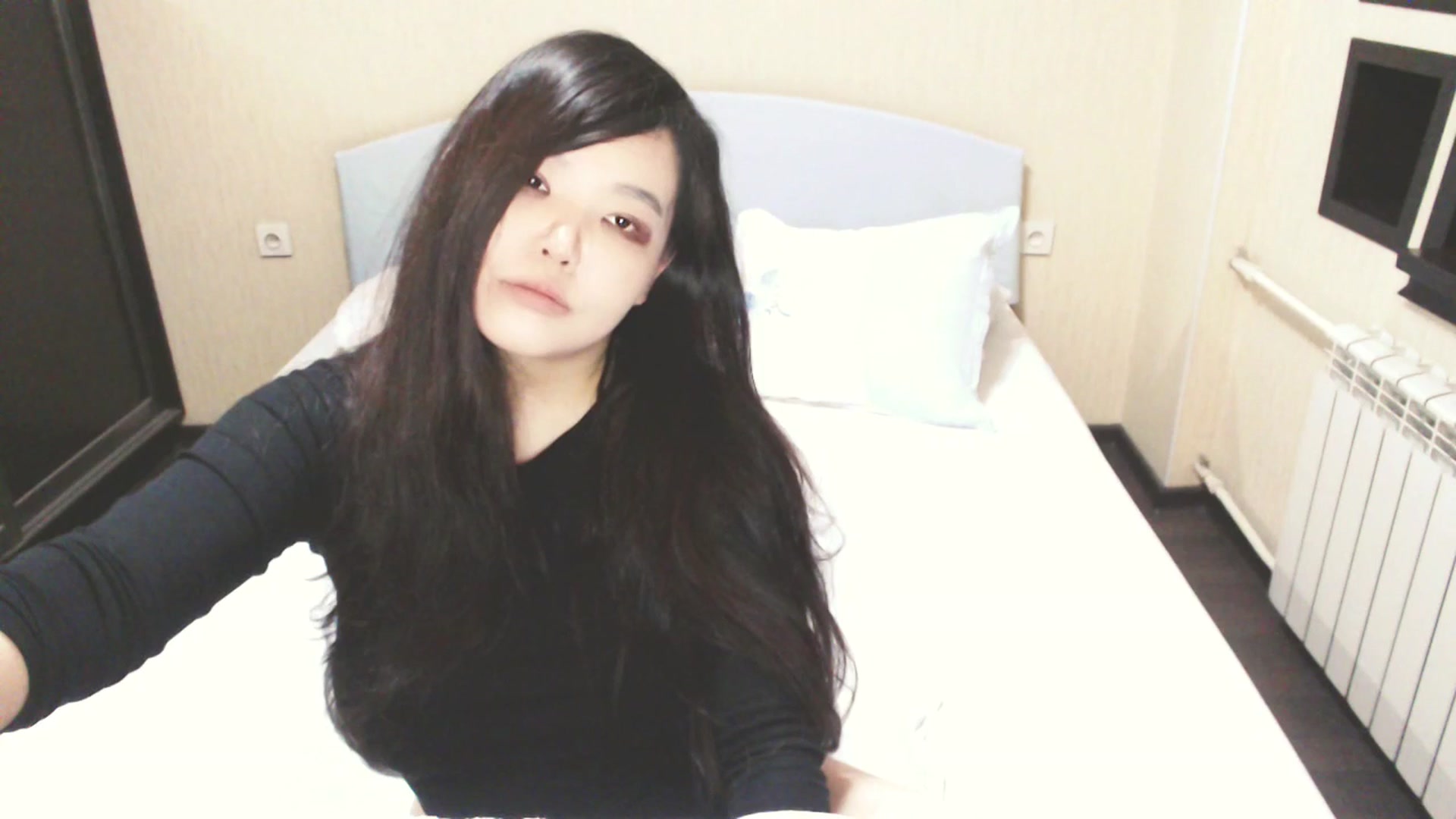 Gallery image thumbnail from AmaiSan's myfreecams stream on, 07/13/2025, 17:20 image 1 of 20