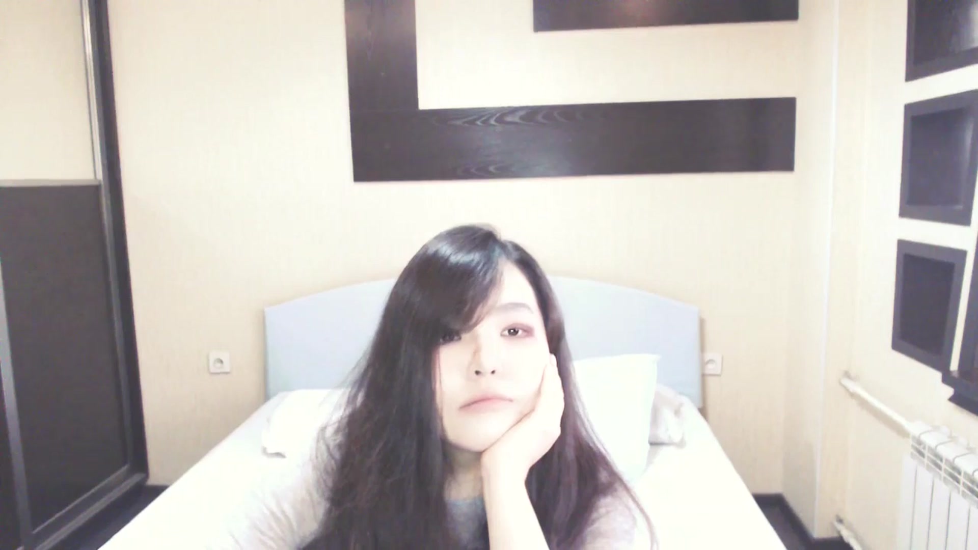 Gallery image thumbnail from AmaiSan's myfreecams stream on, 08/03/2025, 07:37 image 8 of 20