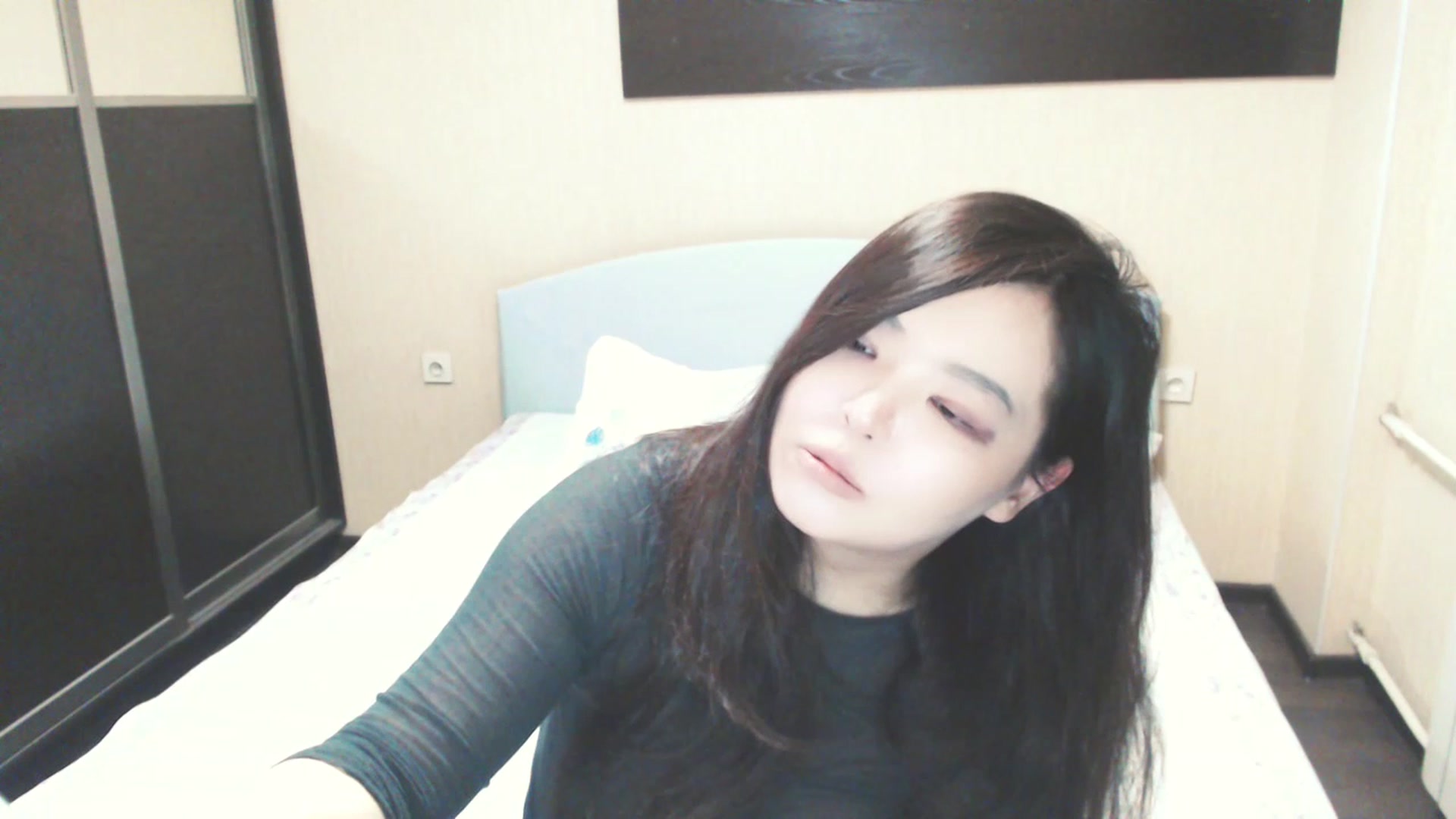 Gallery image thumbnail from AmaiSan's myfreecams stream on, 08/09/2025, 21:24 image 11 of 20