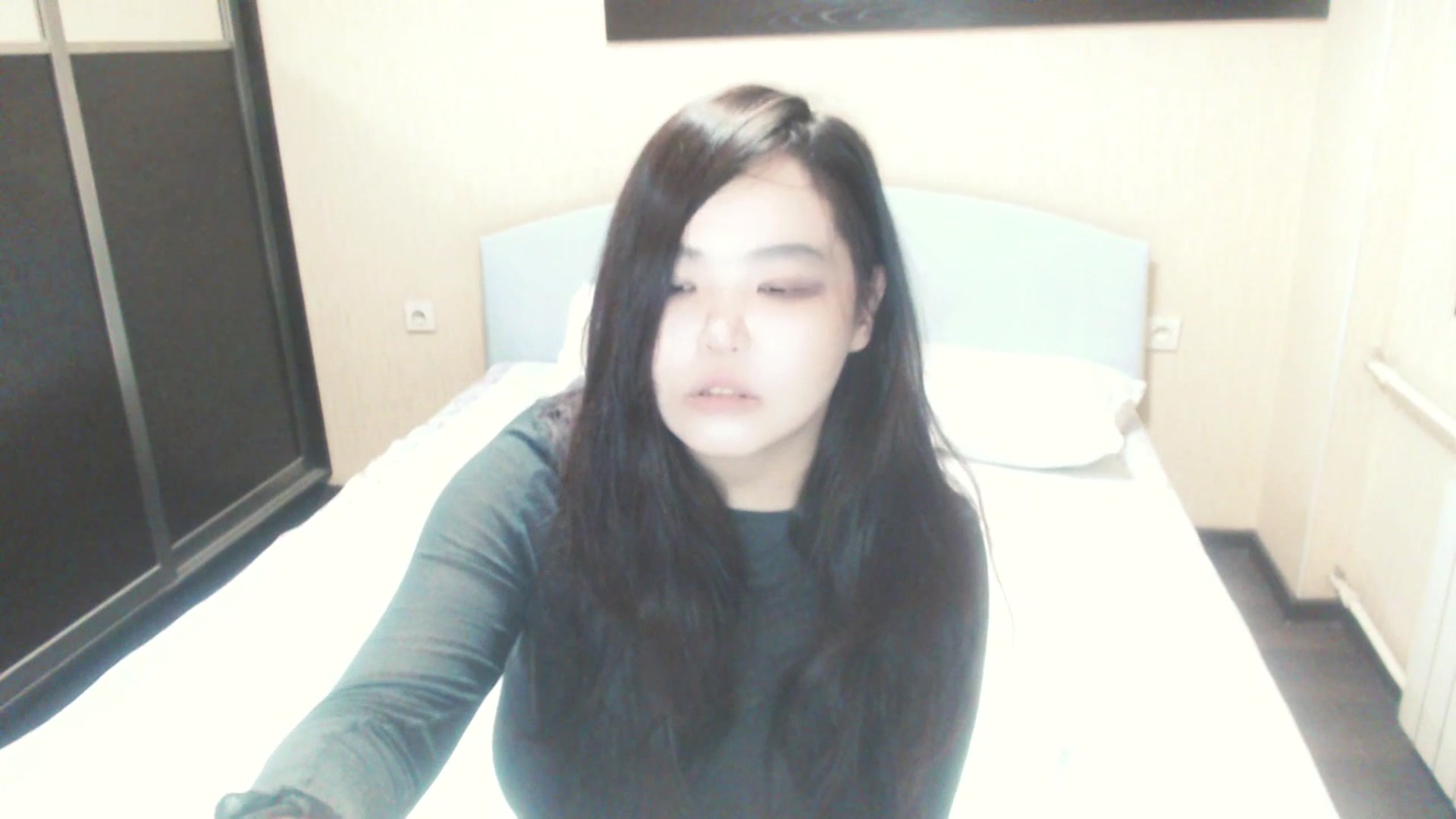 Gallery image thumbnail from AmaiSan's myfreecams stream on, 08/09/2025, 22:19 image 14 of 20