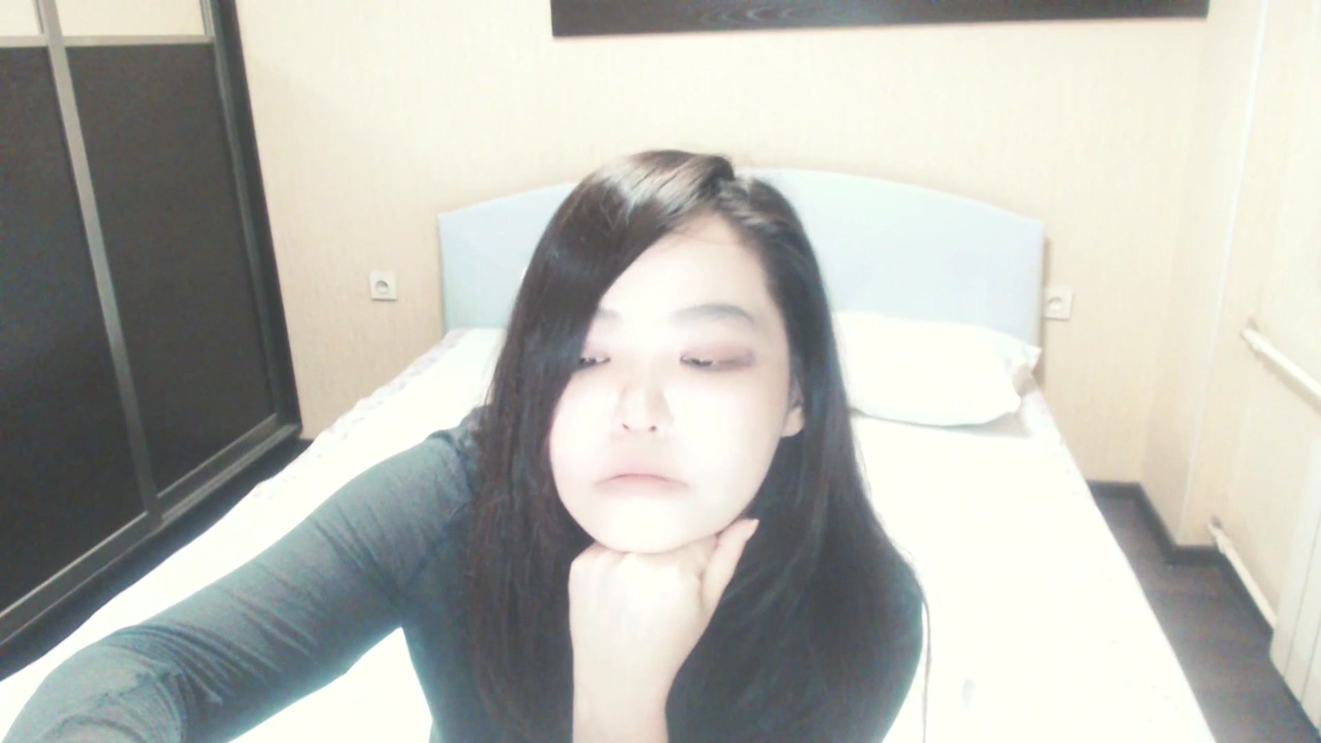 Gallery image thumbnail from AmaiSan's myfreecams stream on, 08/09/2025, 22:19 image 17 of 20