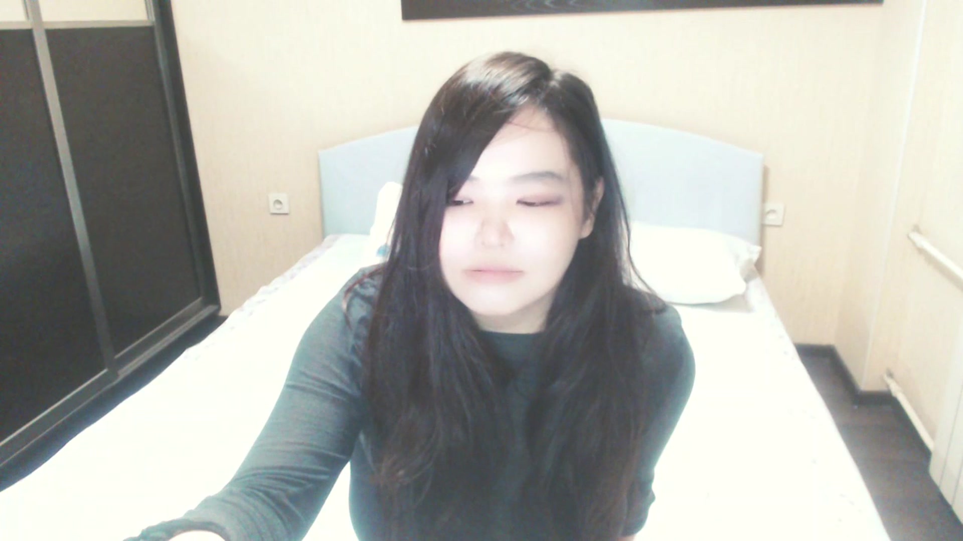Gallery image thumbnail from AmaiSan's myfreecams stream on, 08/09/2025, 22:19 image 8 of 20
