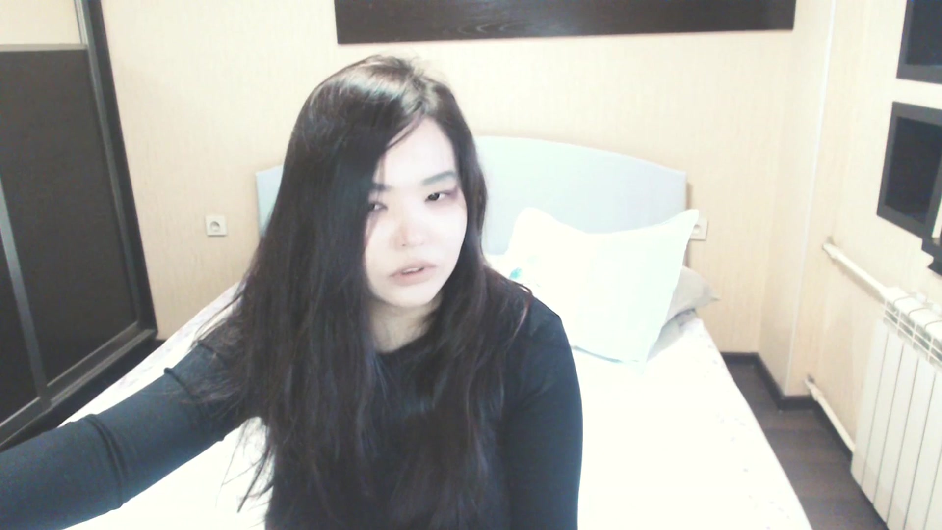 Gallery image thumbnail from AmaiSan's myfreecams stream on, 08/10/2025, 08:17 image 4 of 20