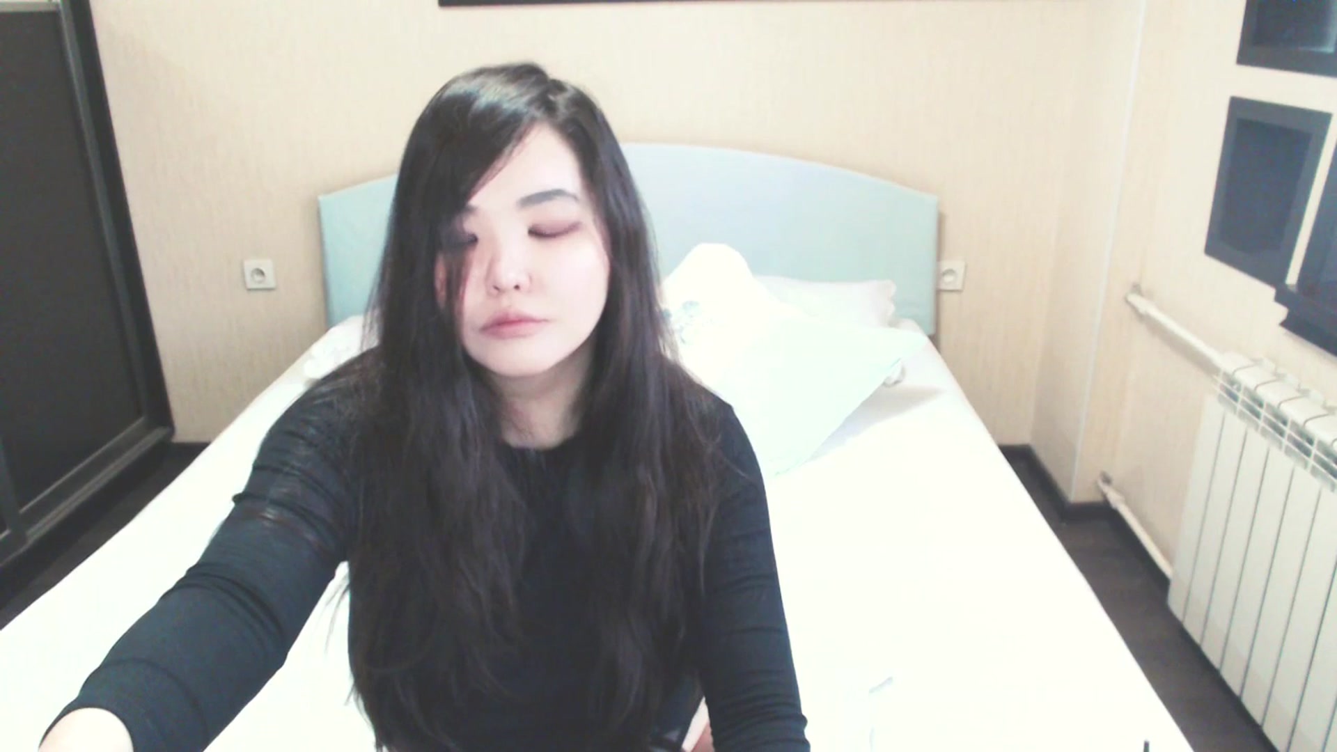 Gallery image thumbnail from AmaiSan's myfreecams stream on, 08/13/2025, 06:00 image 4 of 20