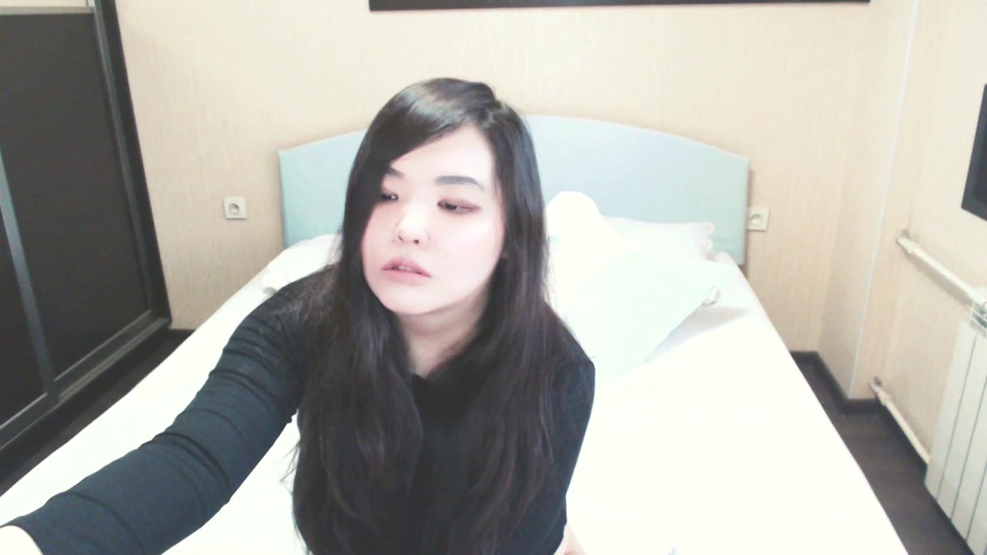 Gallery image thumbnail from AmaiSan's myfreecams stream on, 08/13/2025, 06:00 image 12 of 20