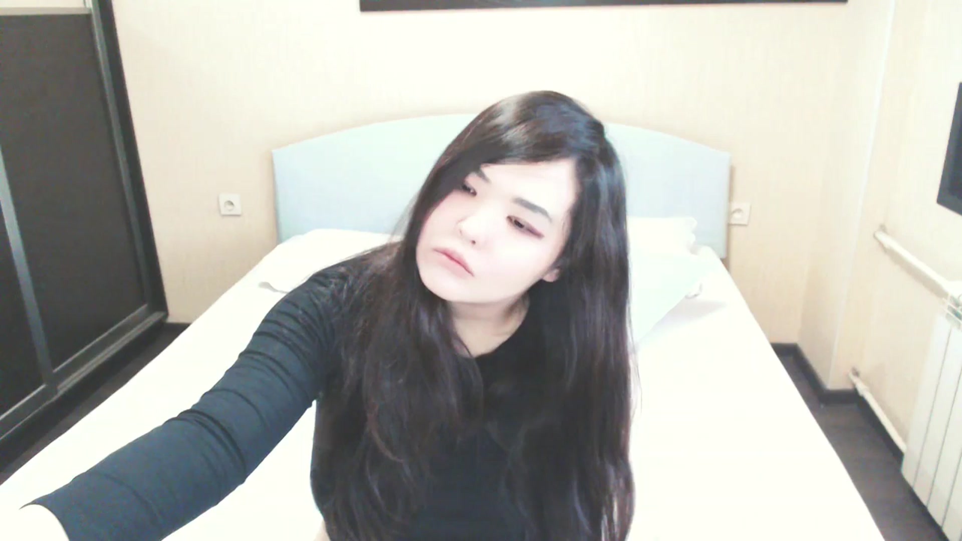 Gallery image thumbnail from AmaiSan's myfreecams stream on, 08/13/2025, 06:00 image 10 of 20
