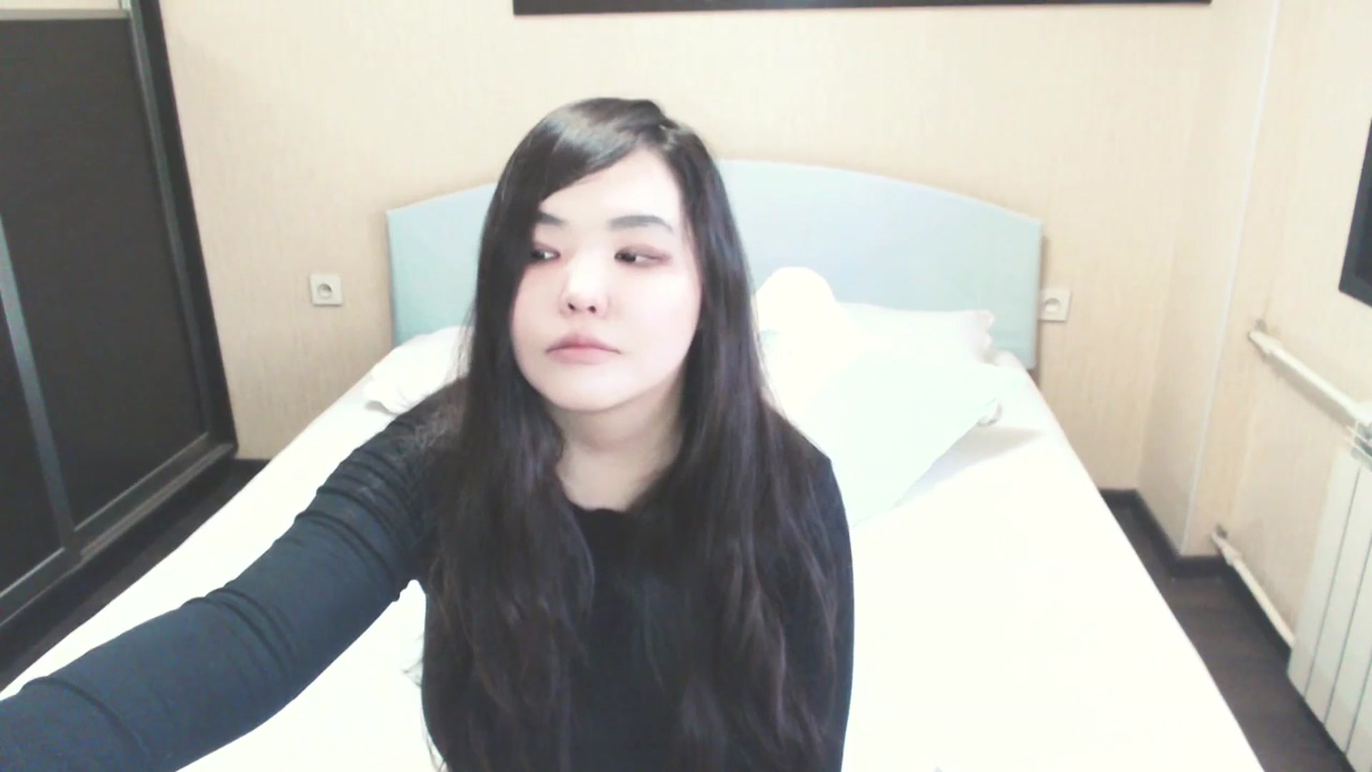 Gallery image thumbnail from AmaiSan's myfreecams stream on, 08/13/2025, 06:00 image 16 of 20