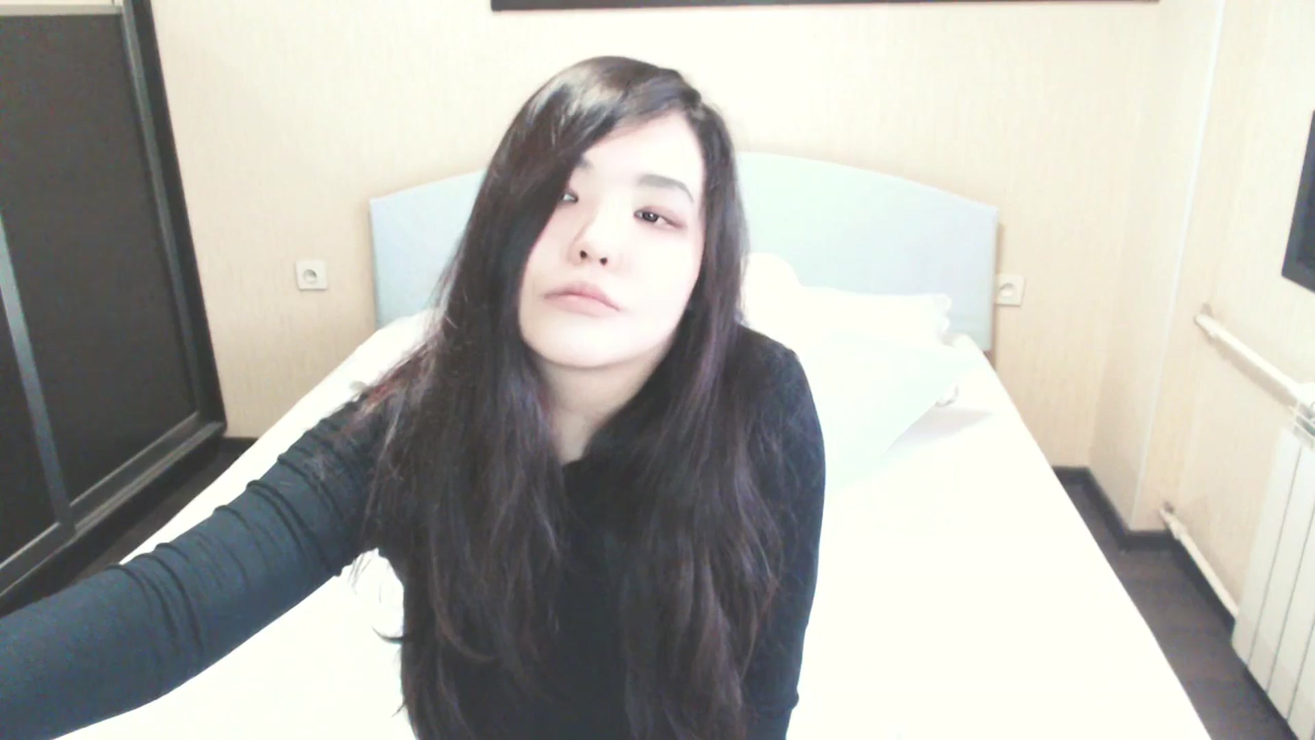 Gallery image thumbnail from AmaiSan's myfreecams stream on, 08/13/2025, 06:00 image 7 of 20