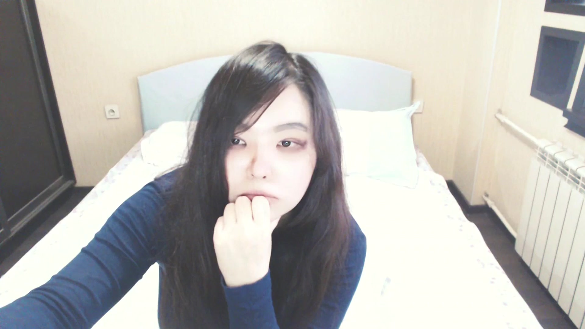 Gallery image thumbnail from AmaiSan's myfreecams stream on, 08/18/2025, 05:53 image 9 of 20