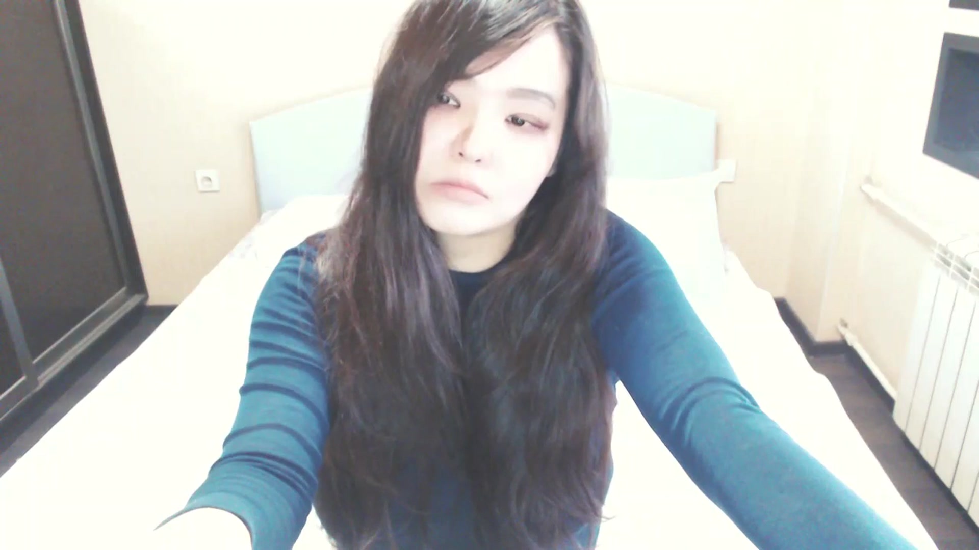 Gallery image thumbnail from AmaiSan's myfreecams stream on, 08/18/2025, 05:53 image 6 of 20