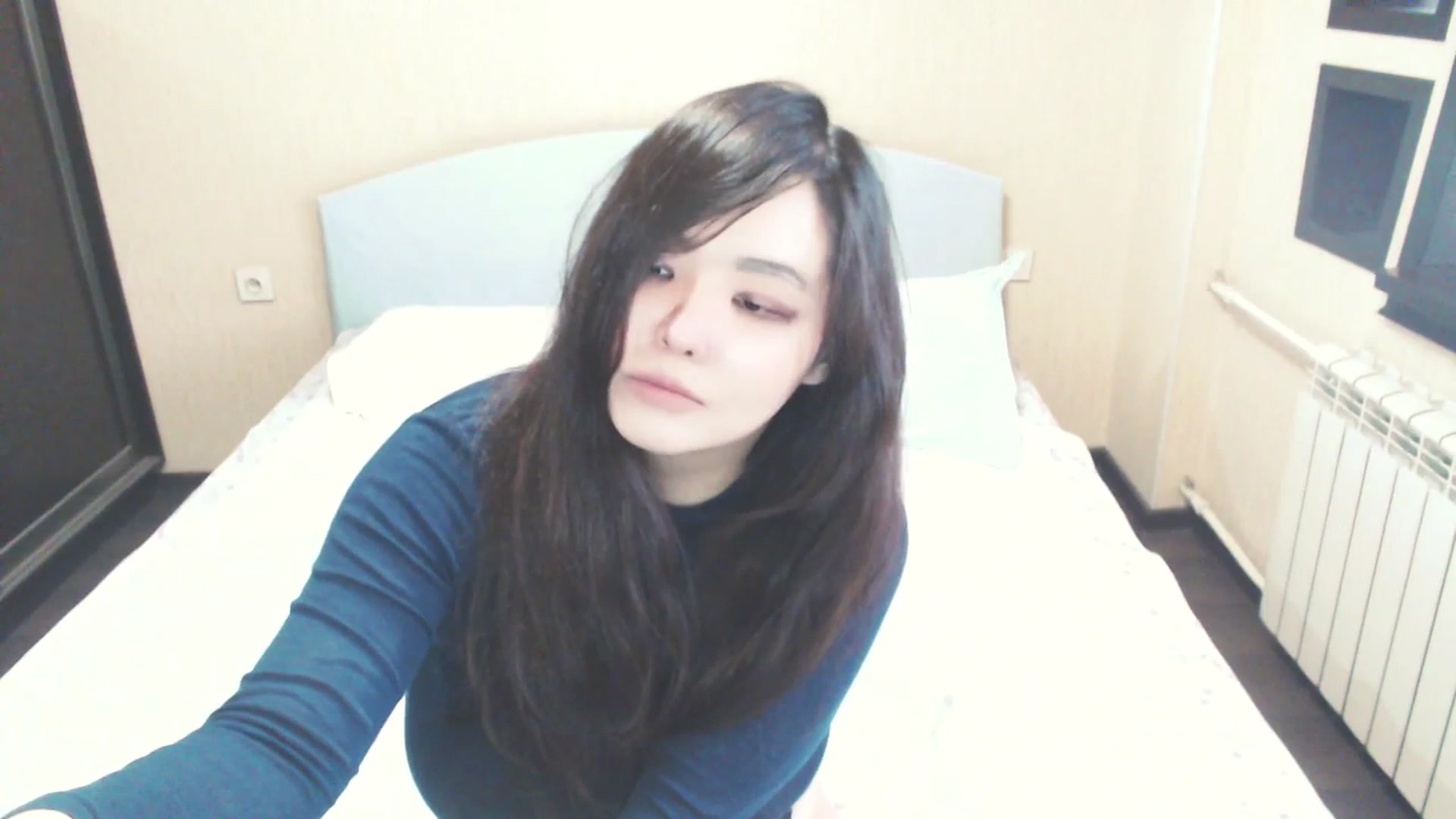Gallery image thumbnail from AmaiSan's myfreecams stream on, 08/18/2025, 05:53 image 13 of 20