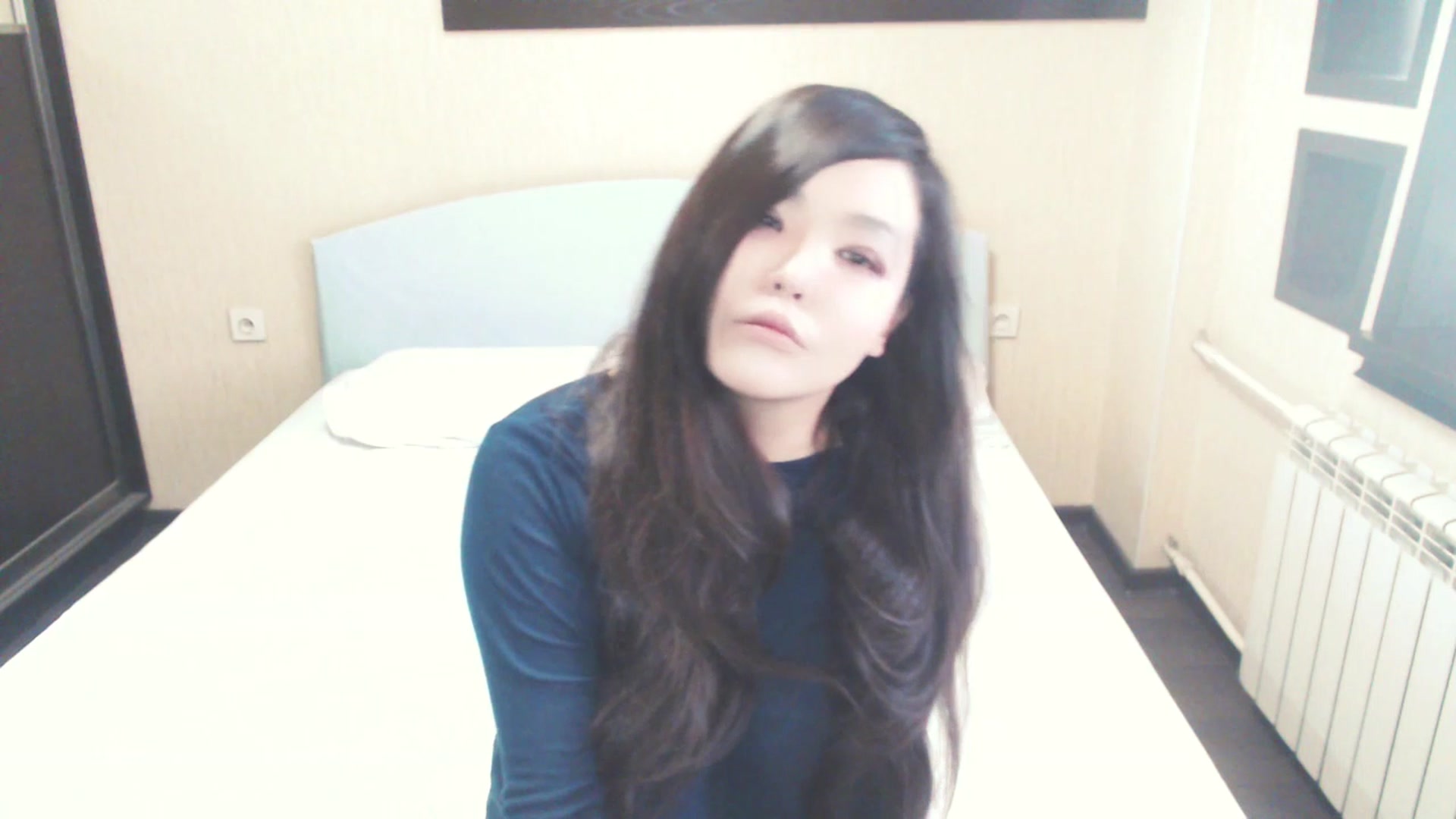 Gallery image thumbnail from AmaiSan's myfreecams stream on, 08/25/2025, 05:40 image 6 of 20