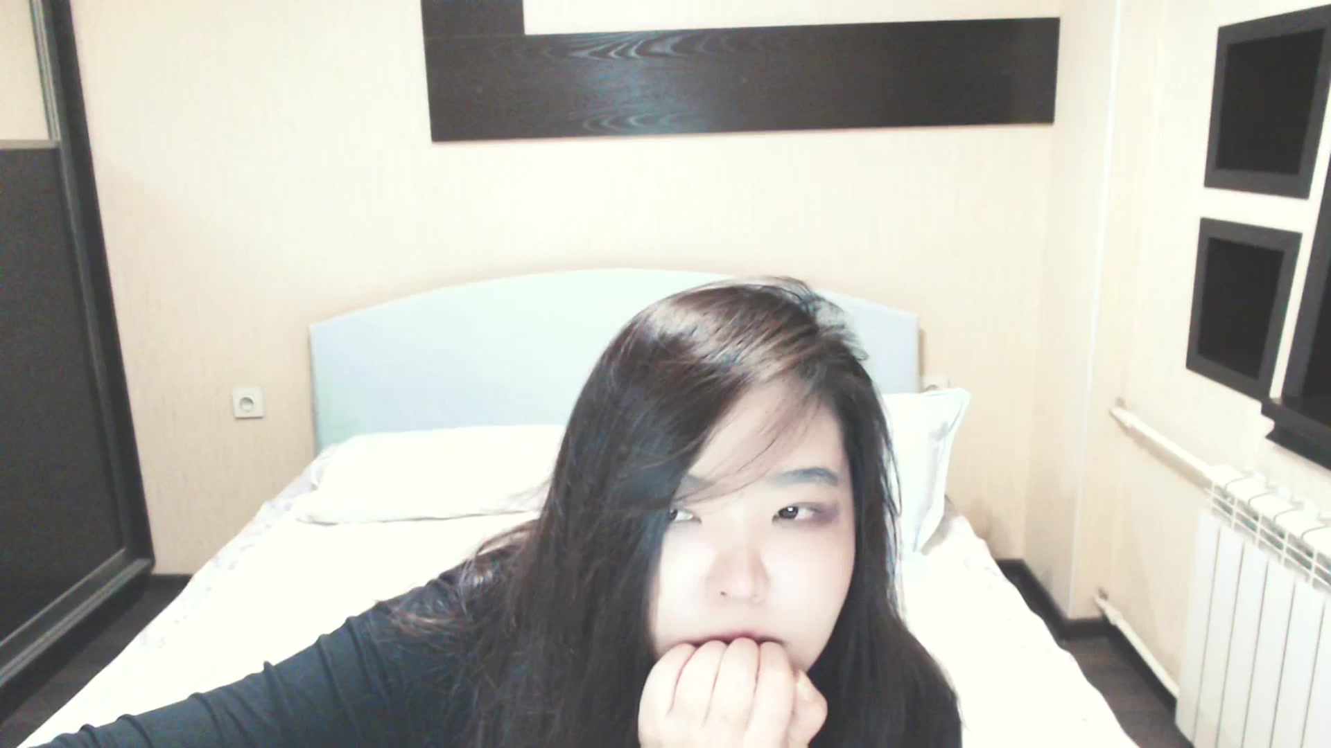 Gallery image thumbnail from AmaiSan's myfreecams stream on, 08/26/2025, 17:13 image 16 of 20
