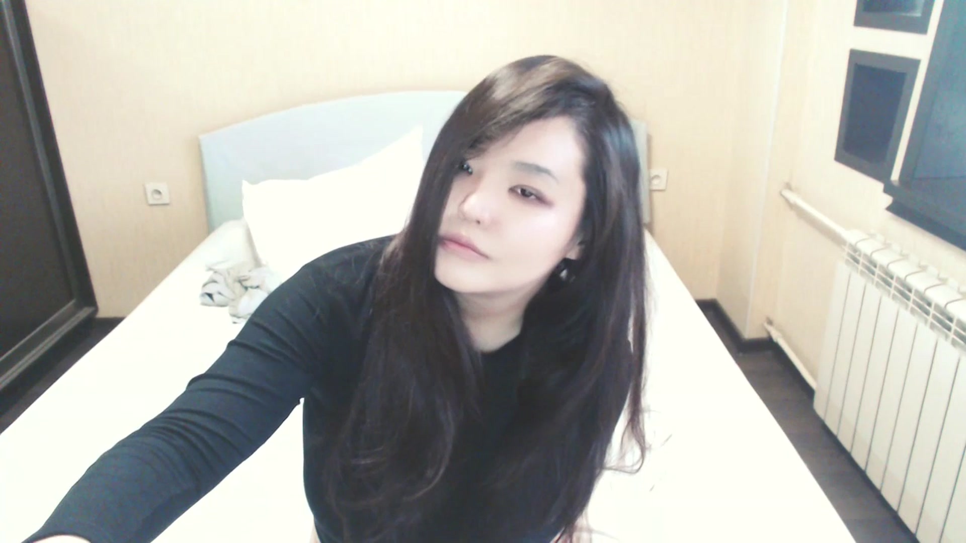 Gallery image thumbnail from AmaiSan's myfreecams stream on, 10/27/2025, 06:11 image 10 of 20