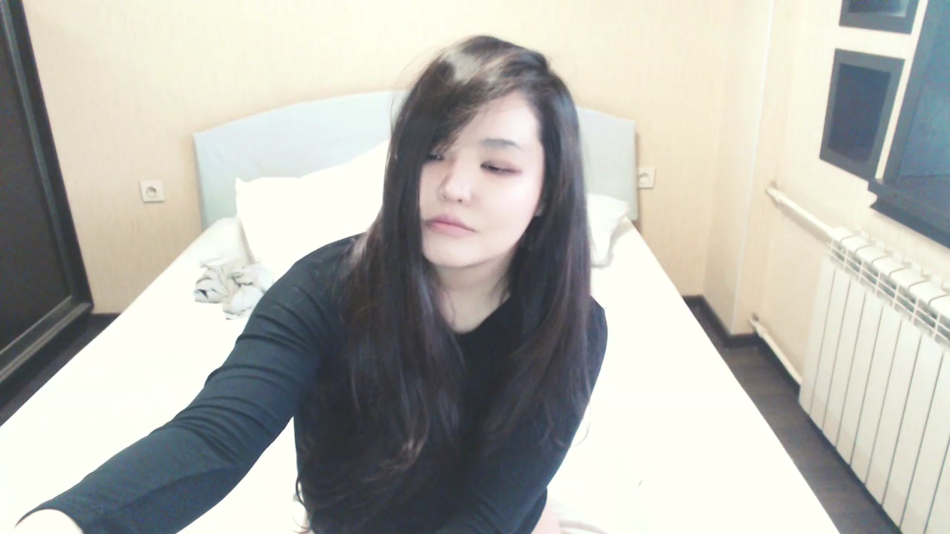 Gallery image thumbnail from AmaiSan's myfreecams stream on, 10/27/2025, 06:11 image 12 of 20