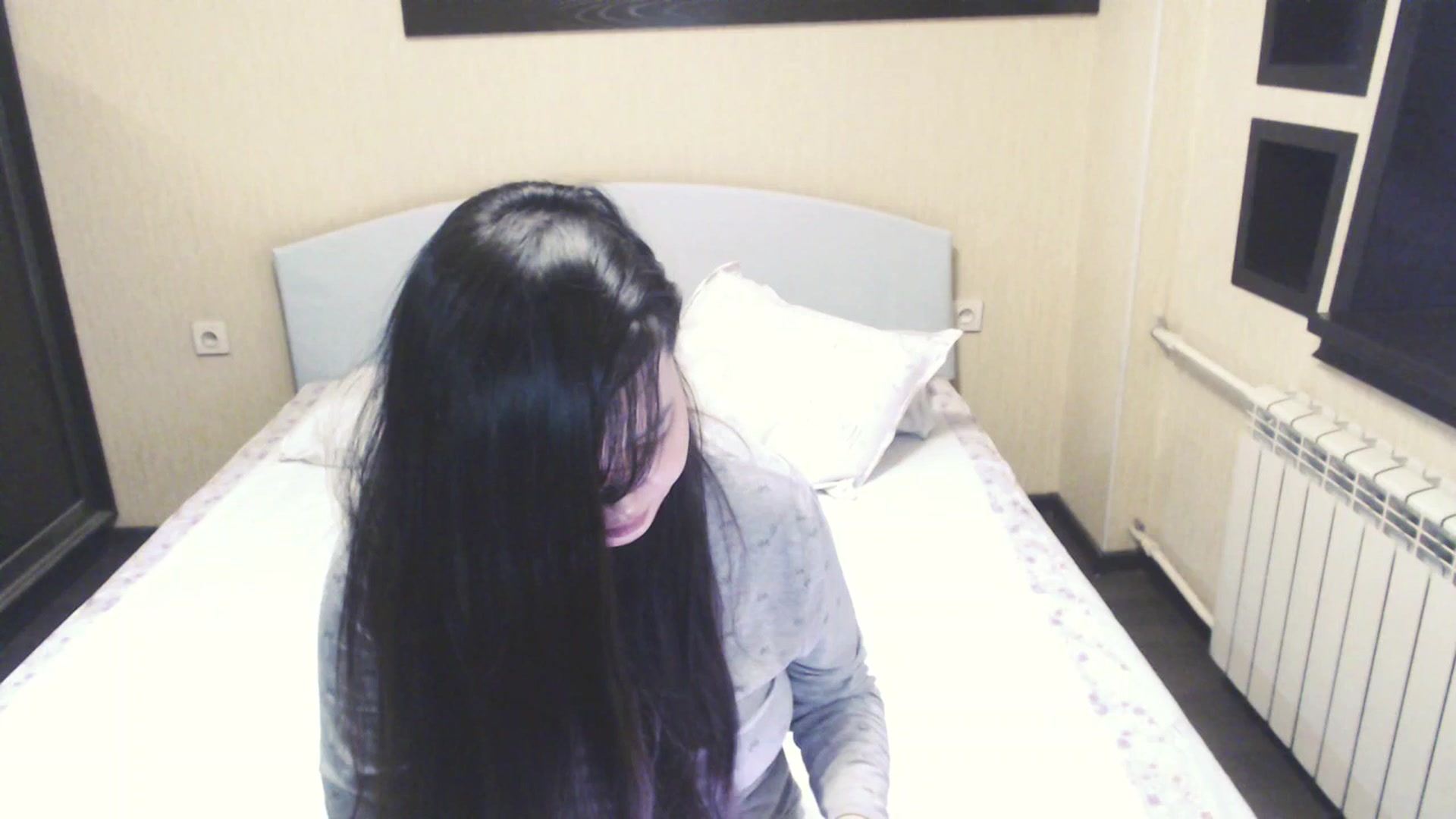 Gallery image thumbnail from AmaiSan's myfreecams stream on, 11/10/2025, 08:01 image 1 of 20