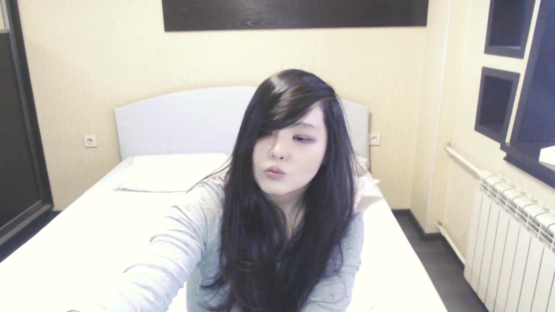 Gallery image thumbnail from AmaiSan's myfreecams stream on, 11/19/2025, 06:50 image 16 of 20