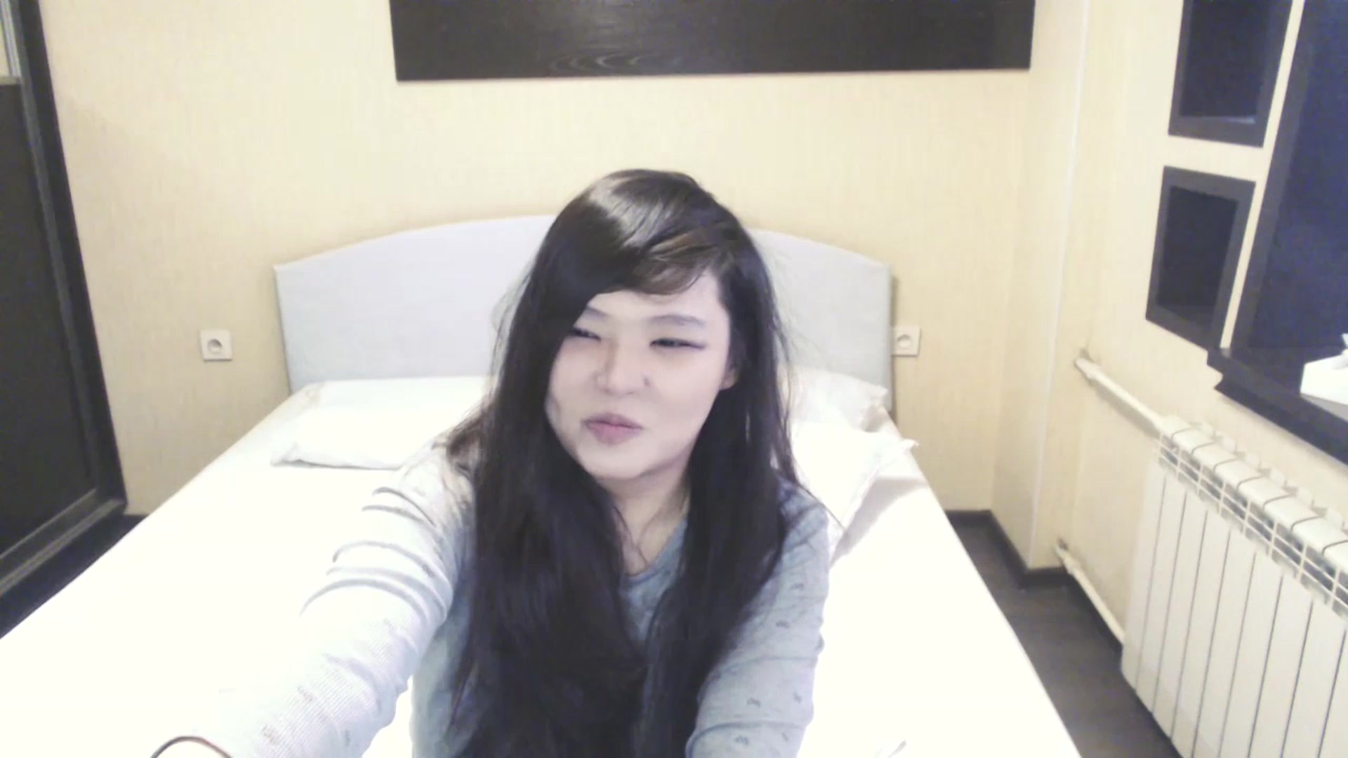 Gallery image thumbnail from AmaiSan's myfreecams stream on, 11/19/2025, 07:53 image 2 of 20