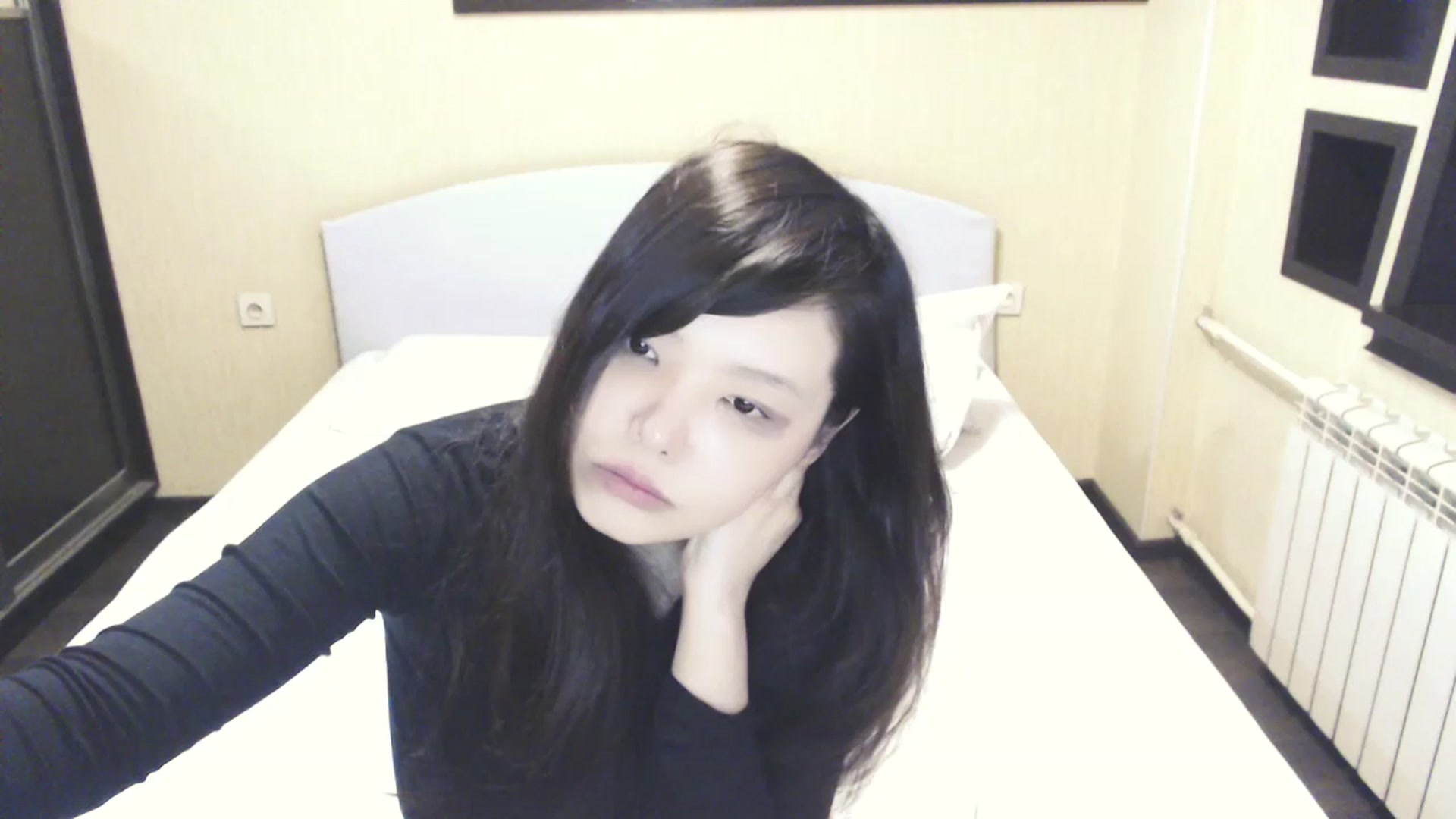 Gallery image thumbnail from AmaiSan's myfreecams stream on, 12/10/2025, 08:11 image 15 of 20