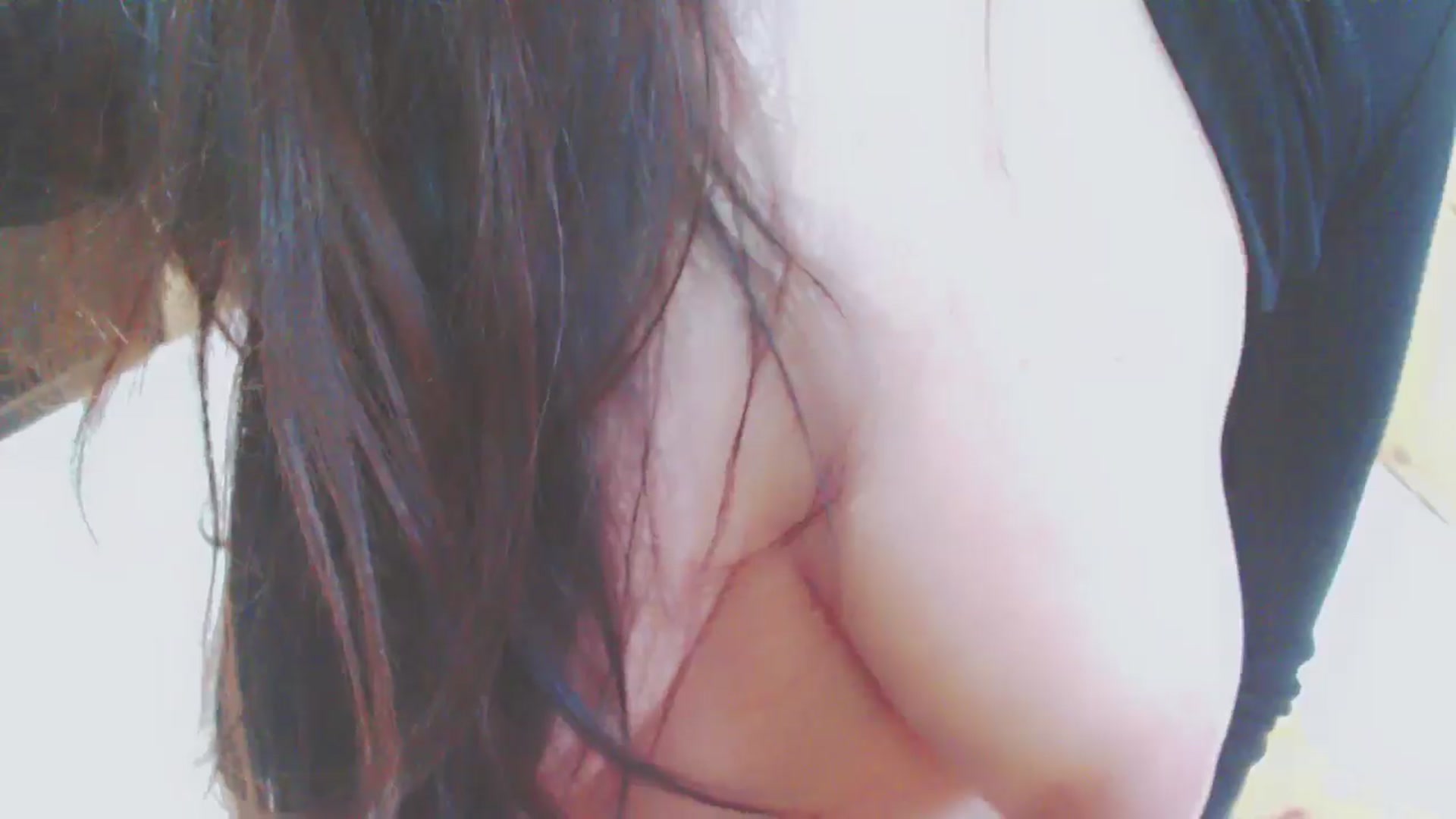 Gallery image thumbnail from AmaiSan's myfreecams stream on, 12/24/2025, 09:16 image 4 of 20