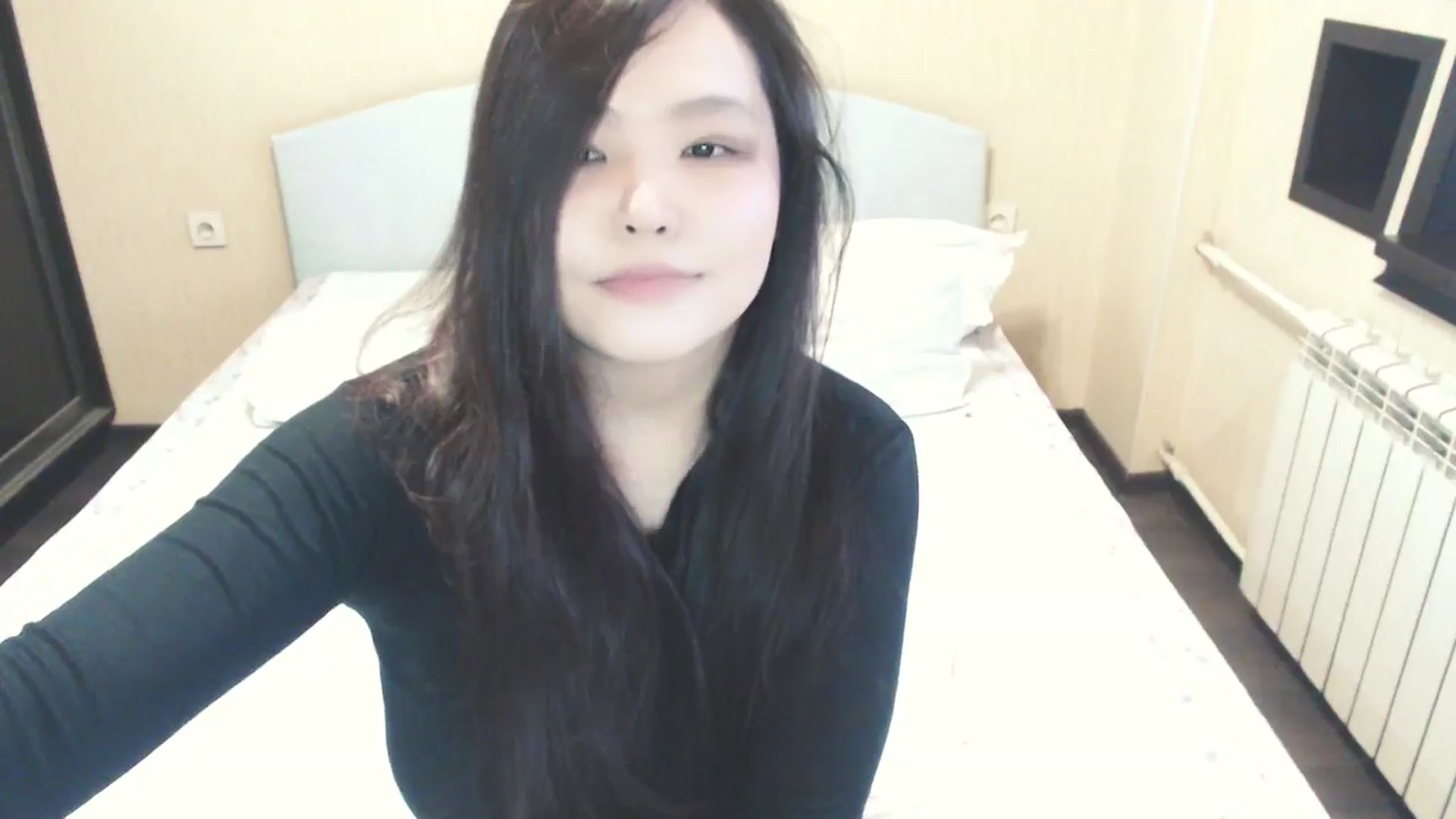 Gallery image thumbnail from AmaiSan's myfreecams stream on, 12/25/2025, 07:53 image 5 of 20