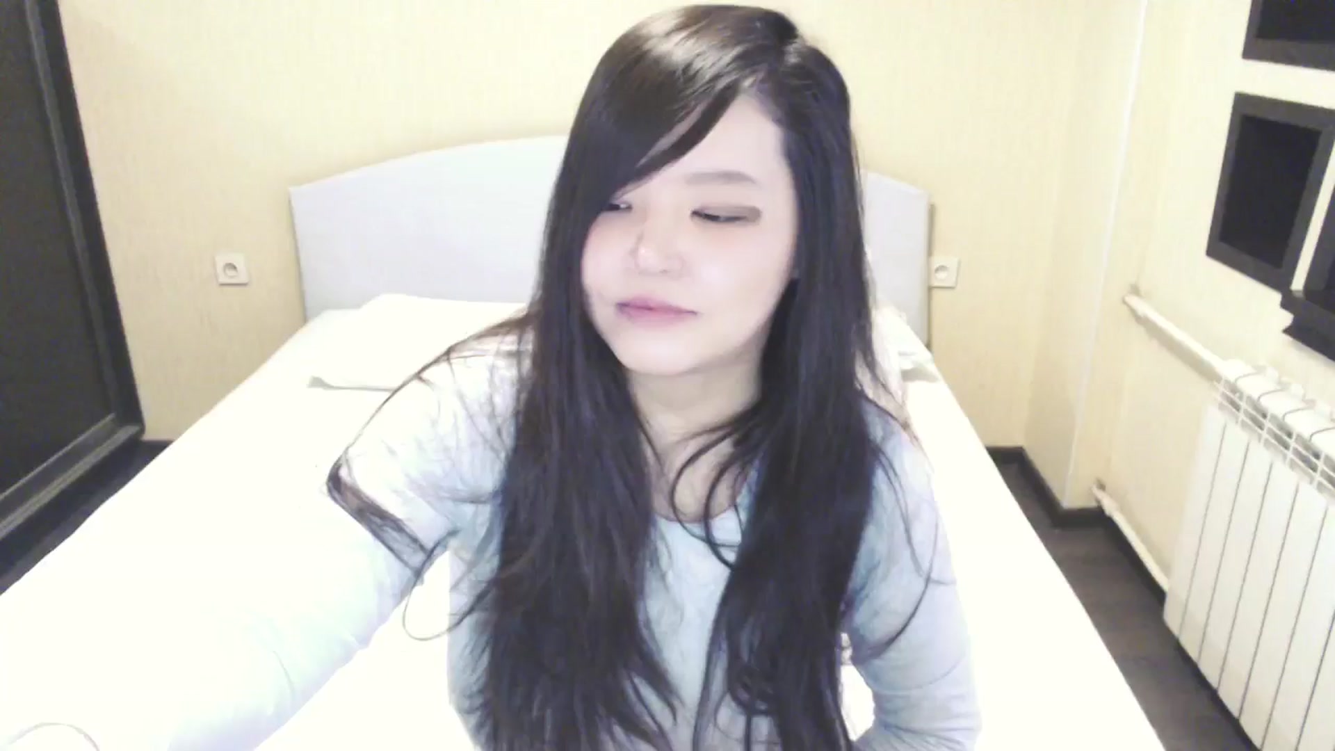 Gallery image thumbnail from AmaiSan's myfreecams stream on, 12/28/2025, 09:54 image 13 of 20